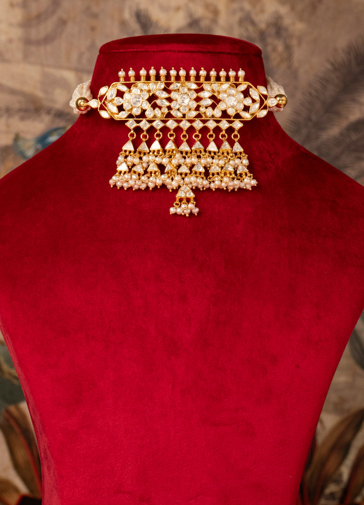 Abru Choker