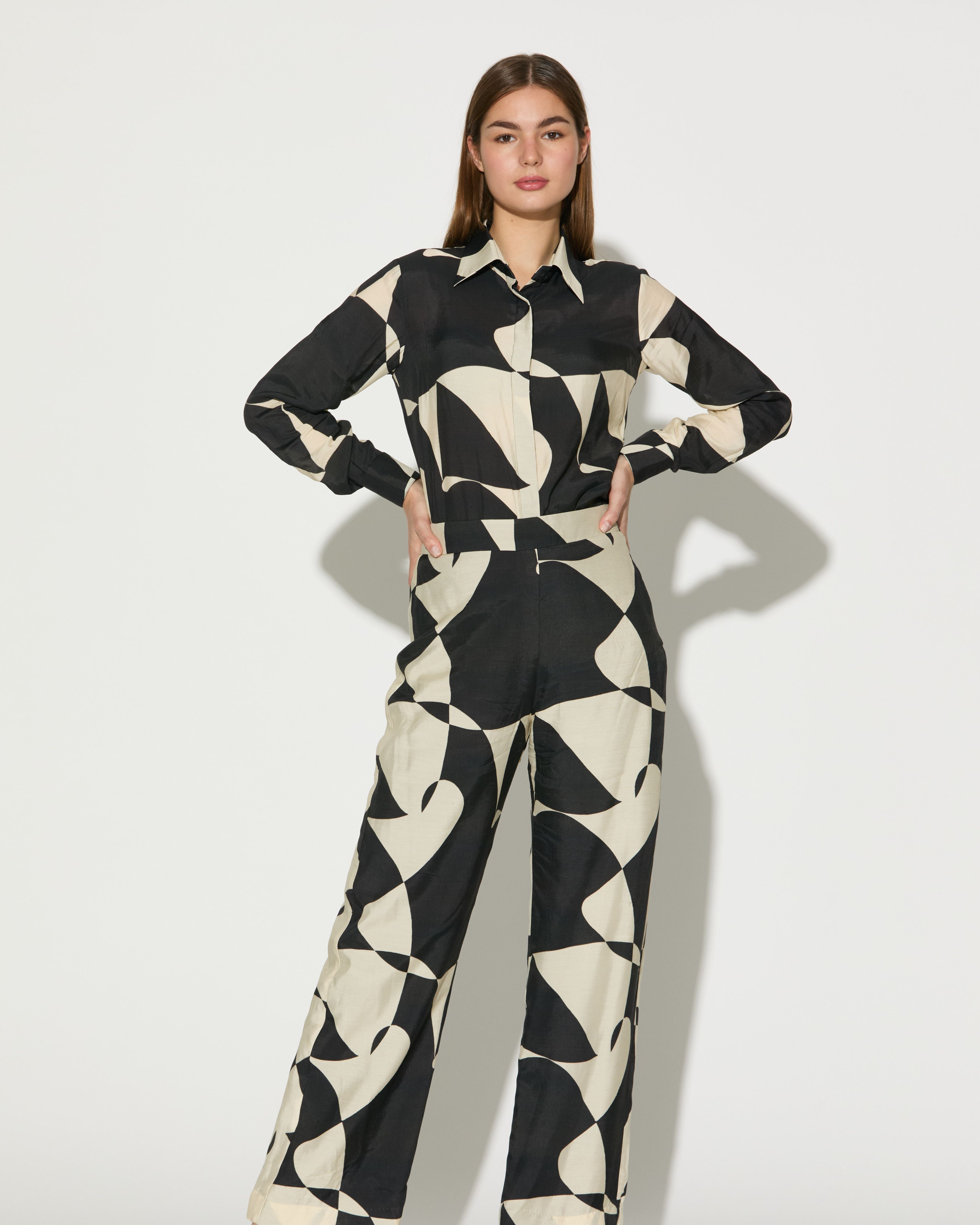 BLACK AND WHITE ABSTRACT PANTS