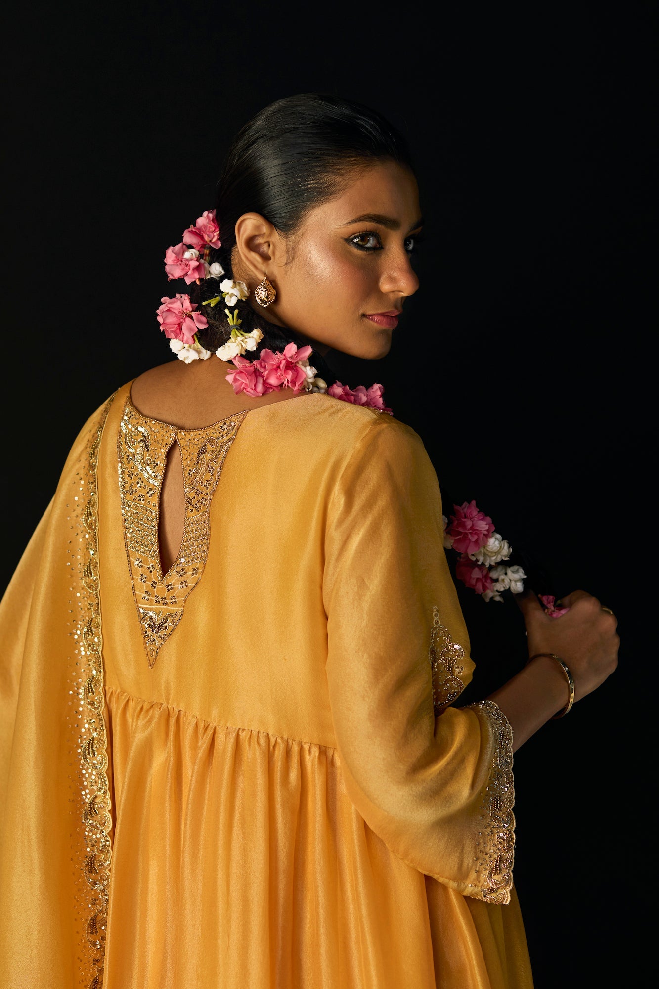 Elegant Yellow Rehmat Tissue Silk Lehenga Set: Kurta, Skirt, Dupatta