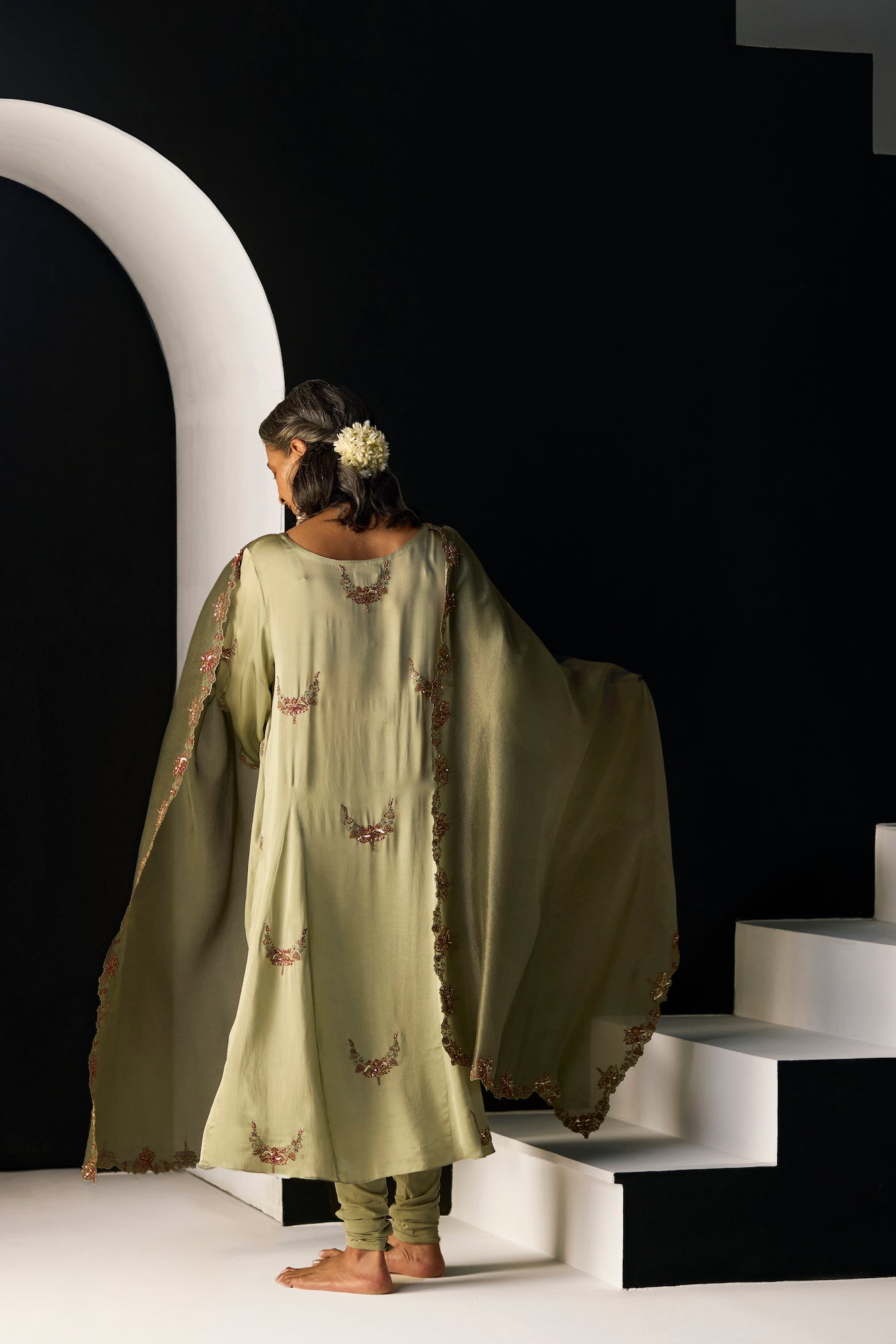 Elegant Green Nazakat Silk Kurta Suit Set with Dupatta & Churidar