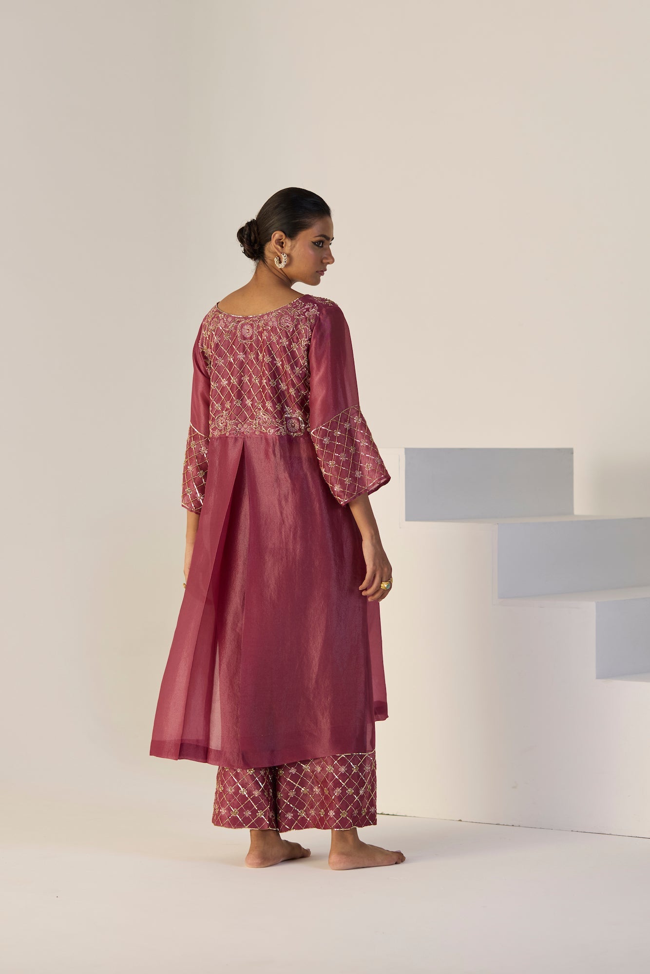 Elegant Purple Badla Silk Suit Set: Dupatta, Kurta & Pants for Festive Occasions