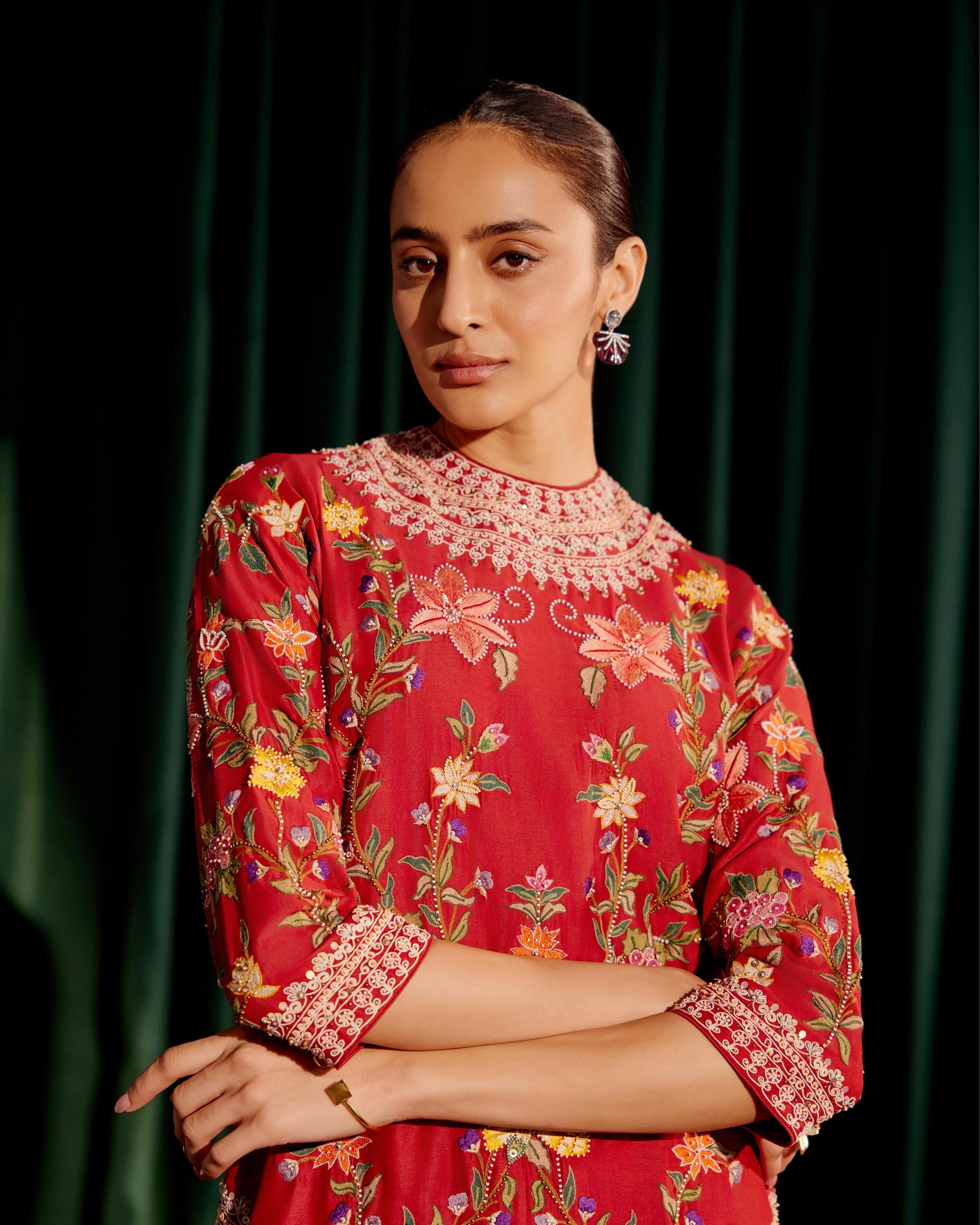 Red Multicolor Floral Embroidered Kurta With Embroidered Pants