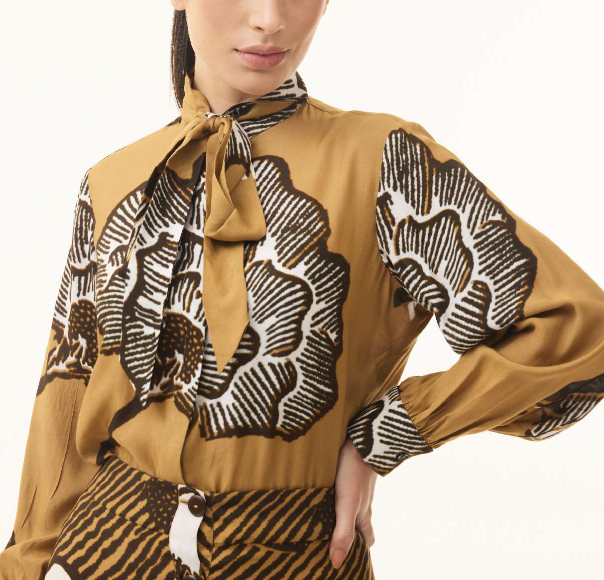 MUSTARD, WHITE AND BROWN FLORAL SHIRT