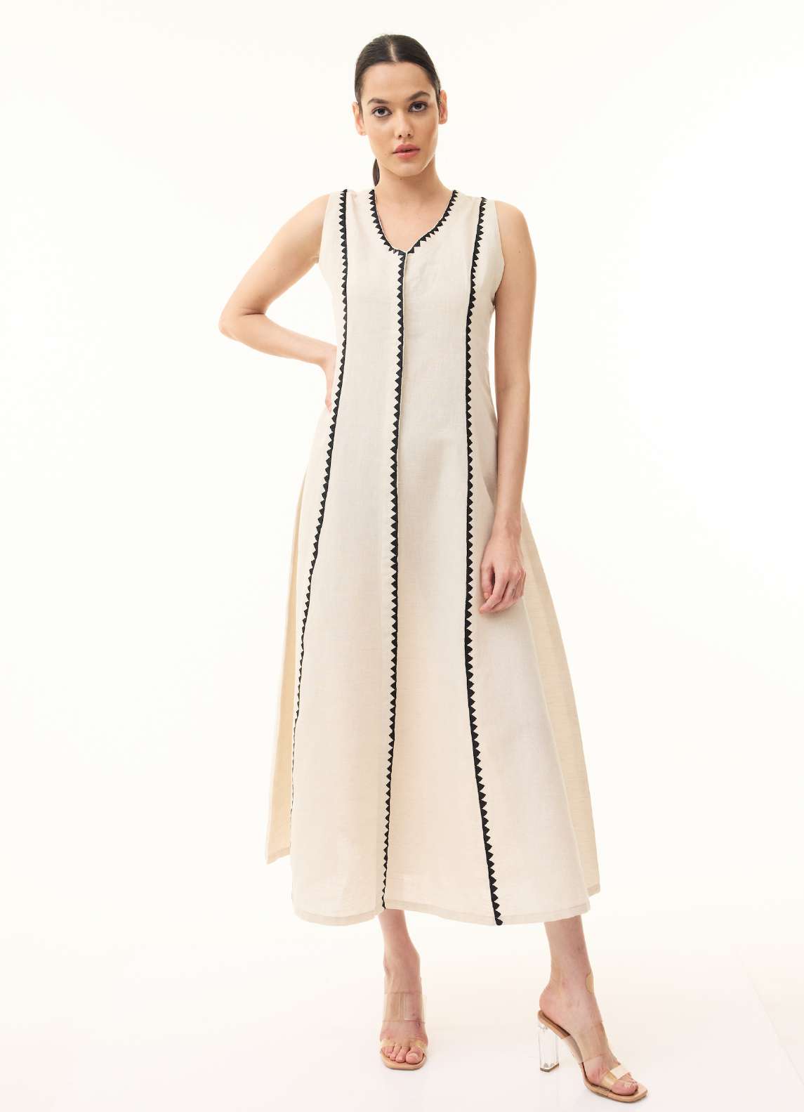 BEIGE AND BLACK EMBROIDERED SLEEVELESS DRESS