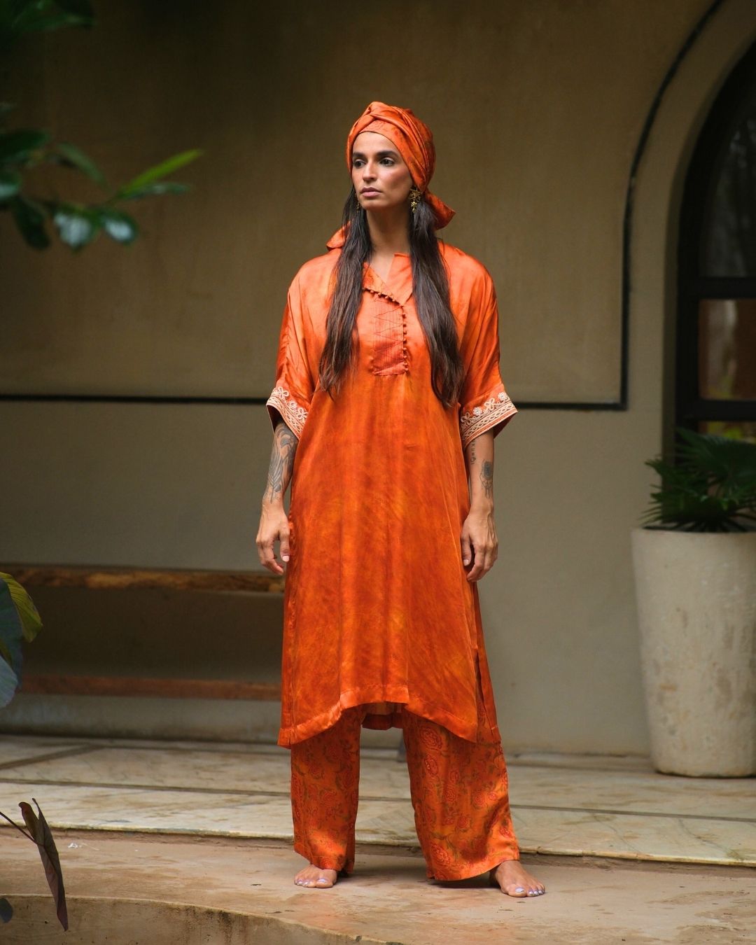 SOFT TEXTURED HAND EMBROIDERED PRINTED KURTA