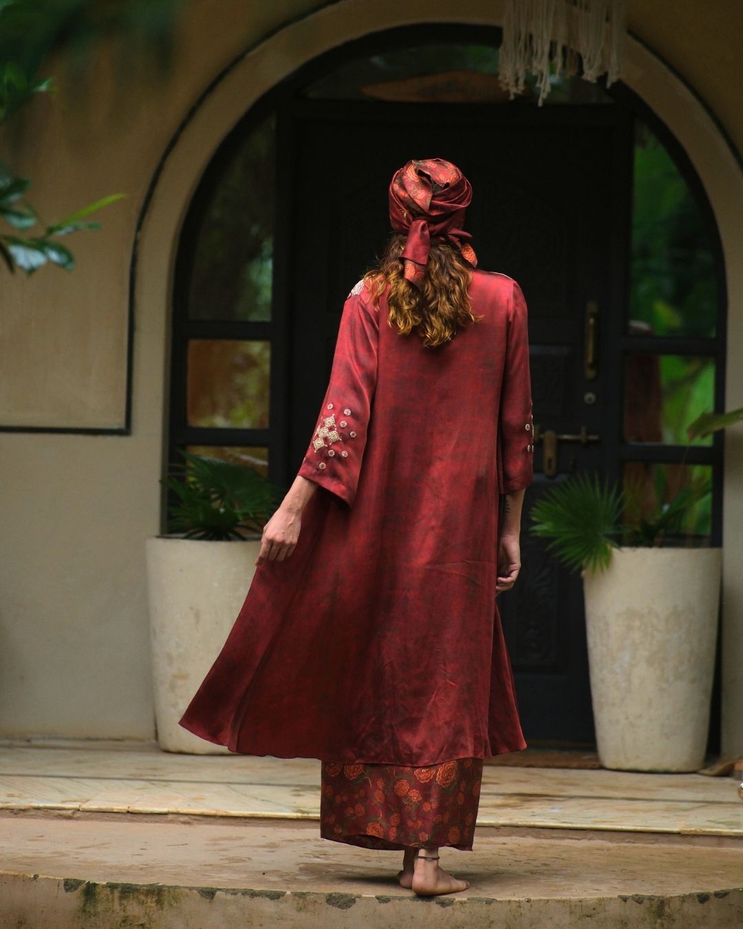 HAND ENBROIDERED JACKET WITH TOP AND DRAPED PRINTED SKIRT