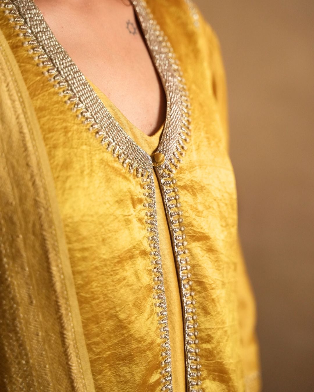 HAND ENBROIDERED KOTI STYLE KURTA WITH PANTS