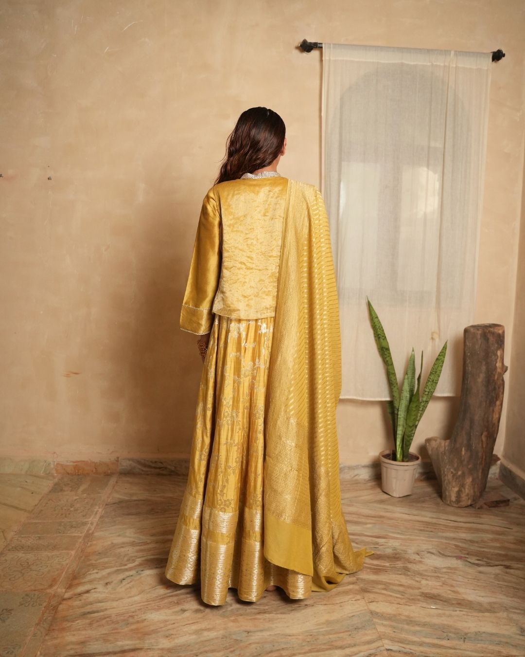 HAND ENBROIDERED KOTI STYLE KURTA WITH PANTS