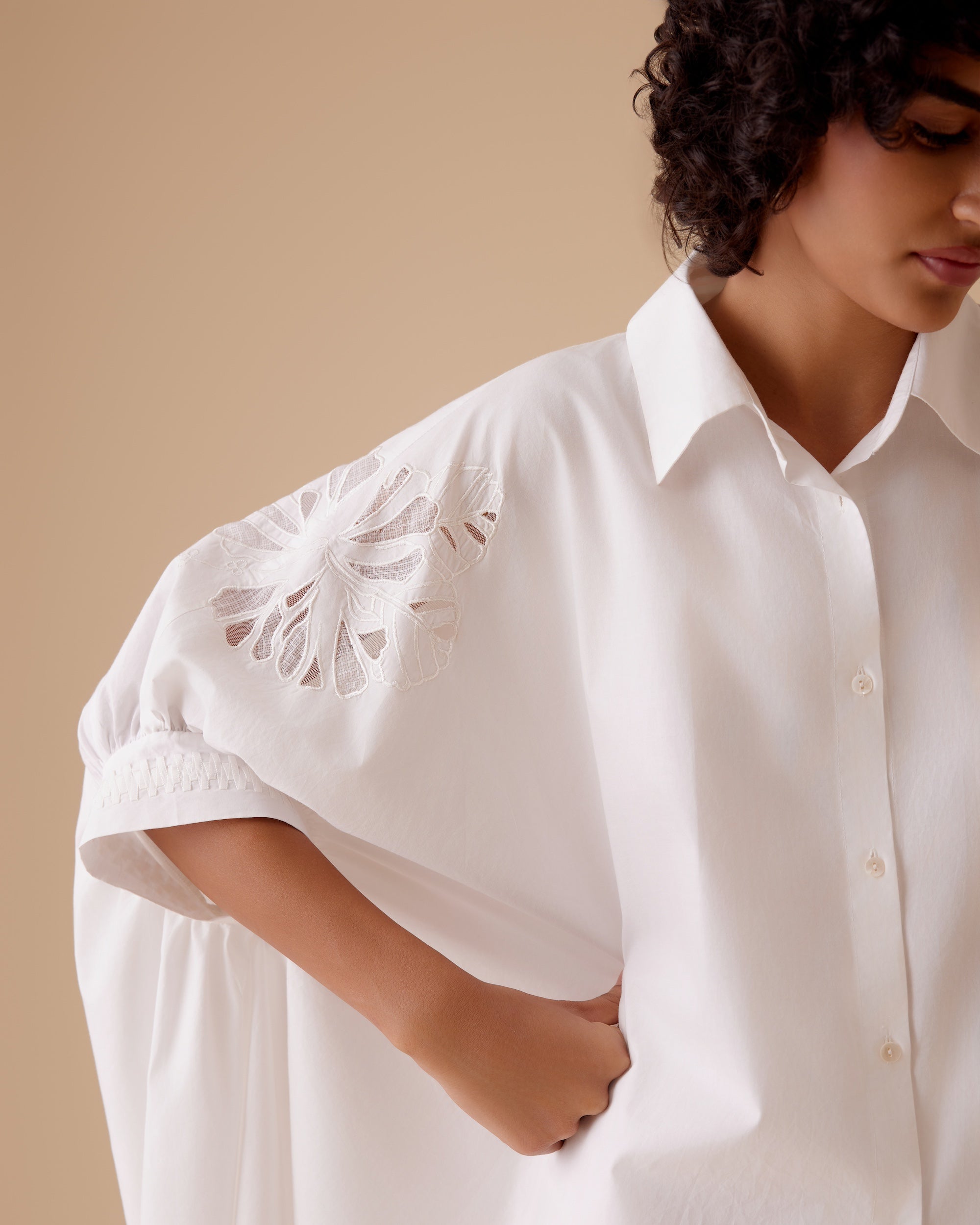 Manya white cotton poplin kaftan shirt