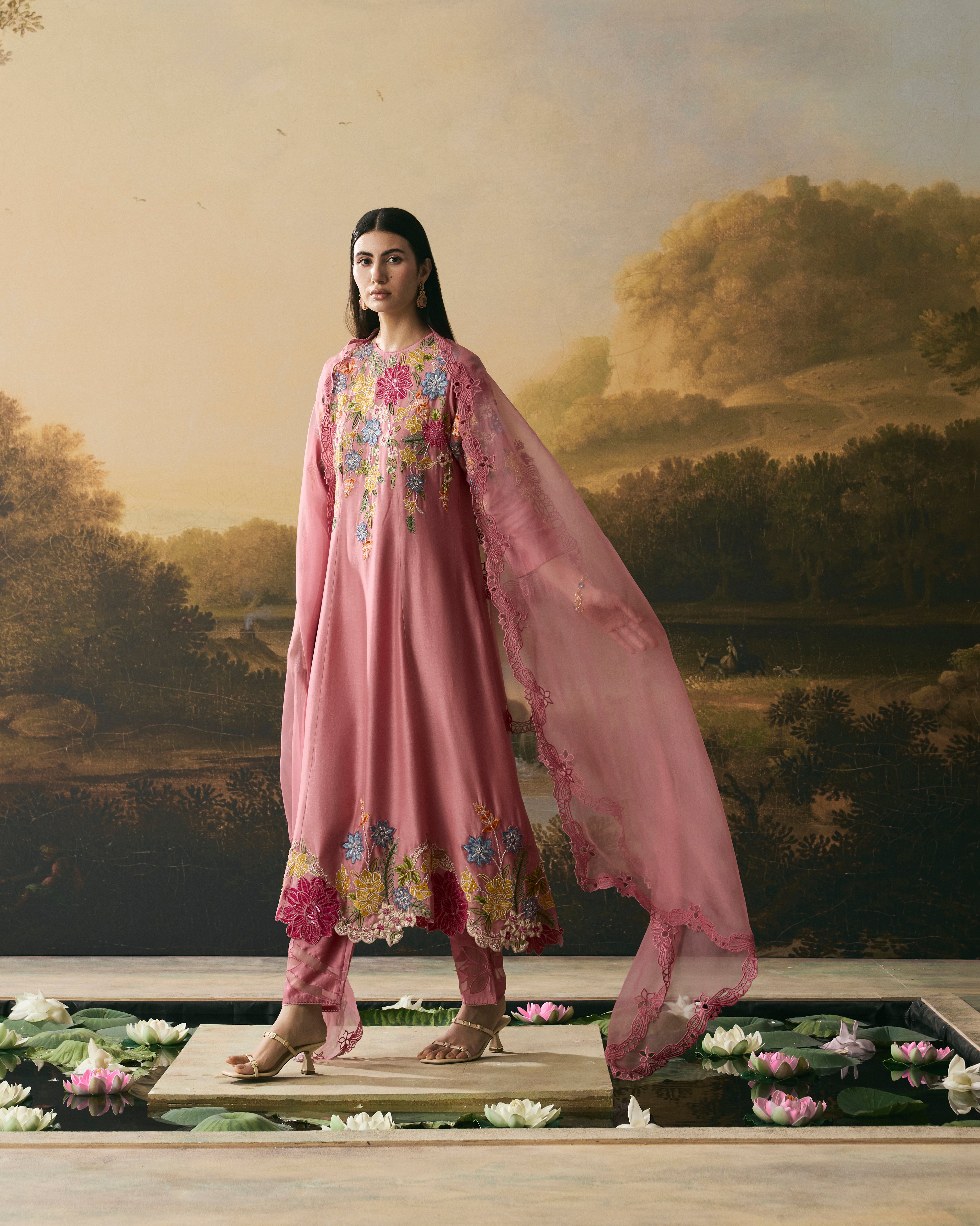 PINK CUTWORK DUPATTA
