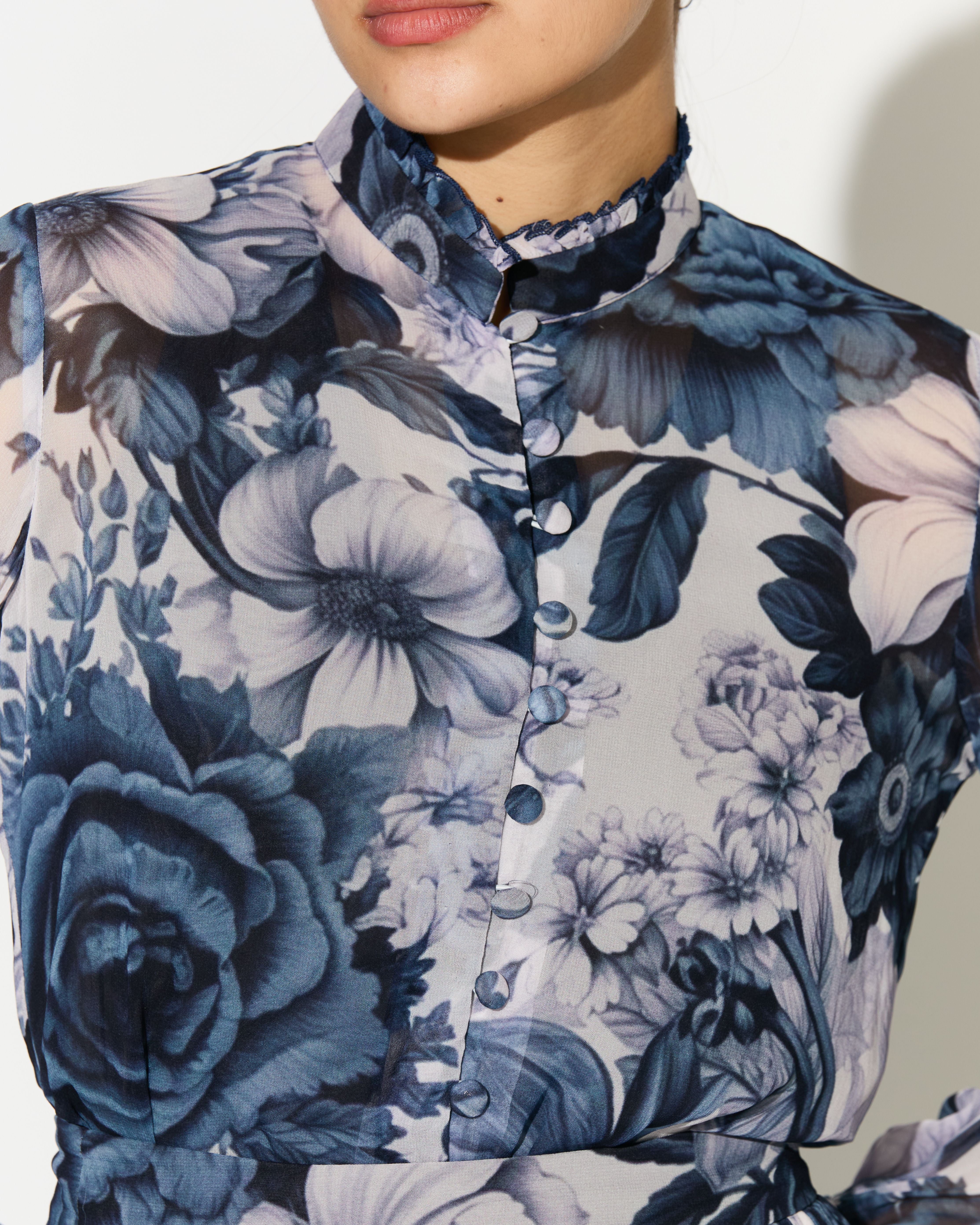 WHITE AND BLUE FLORAL FRILL COLLAR SHIRT