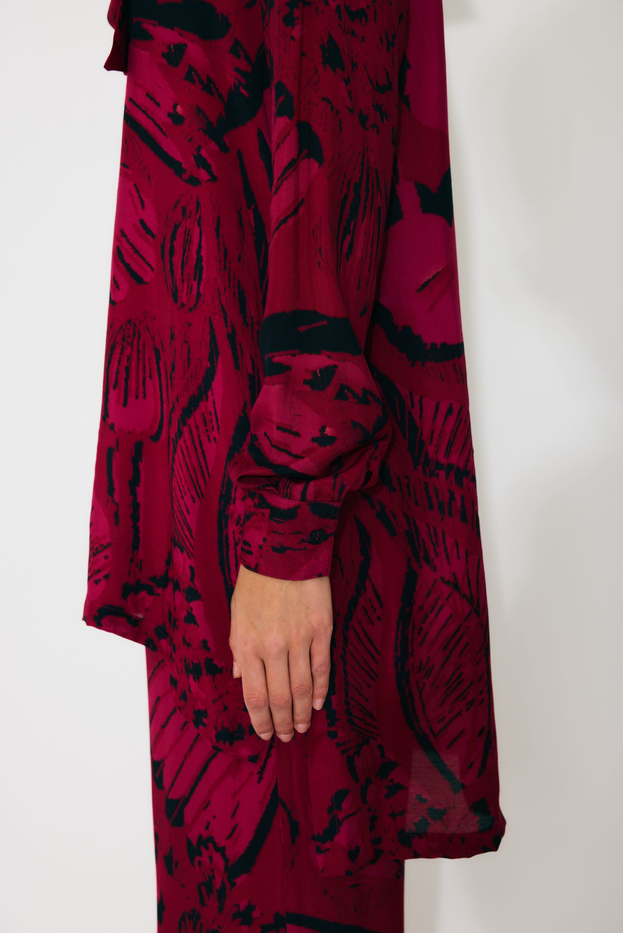 HOT PINK AND BLACK FLORAL BOW TIE SHIRT