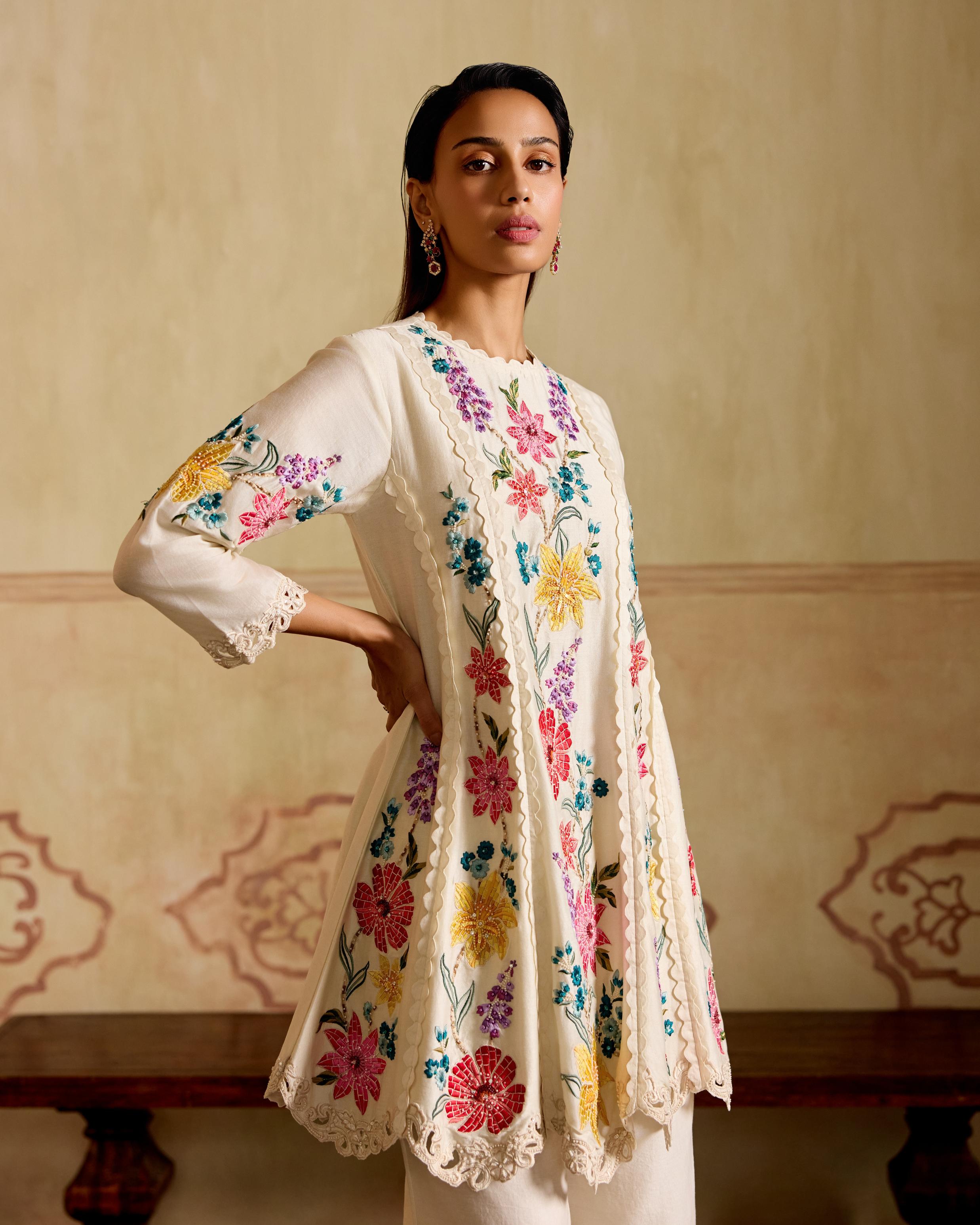 IVORY MOSAIC VINES FLARED SHORT KURTA WITH CUTWORK BELL BOTTOMS