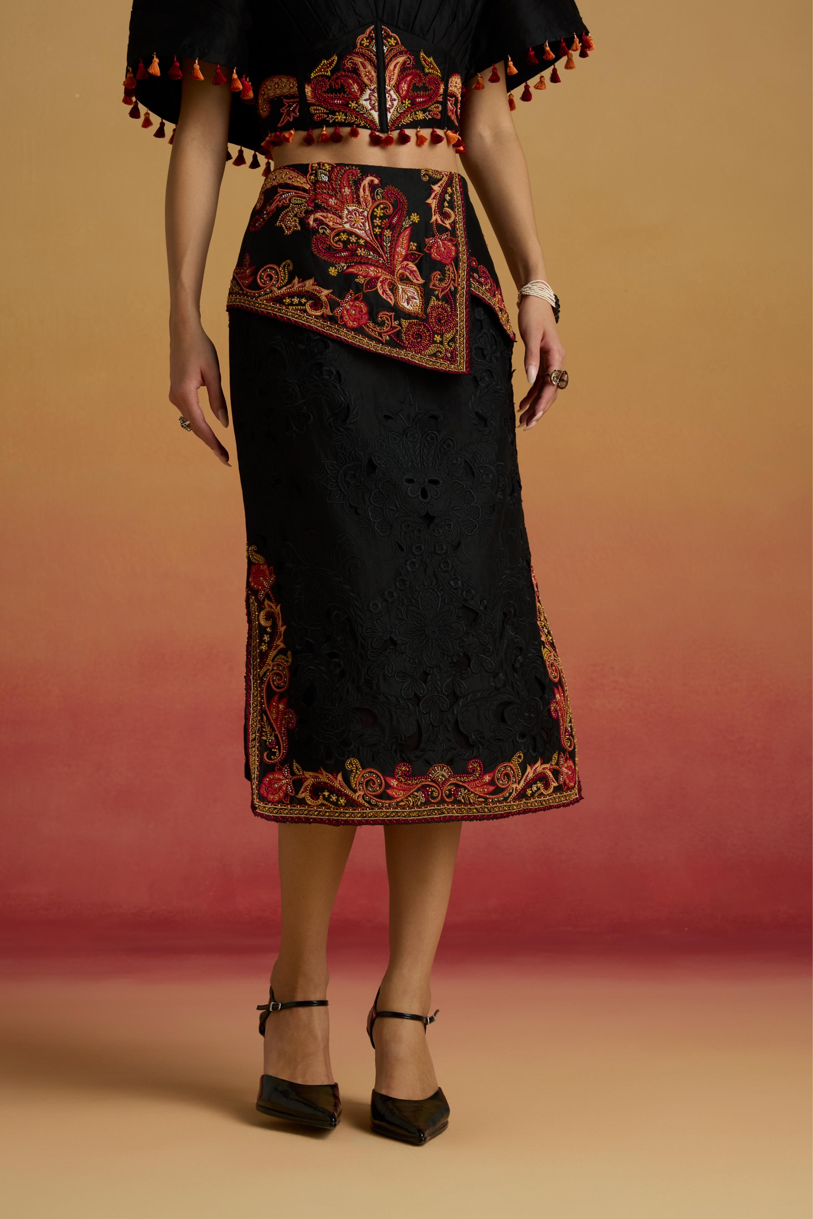 BLACK ASSYMETRIC LAYERED SKIRT