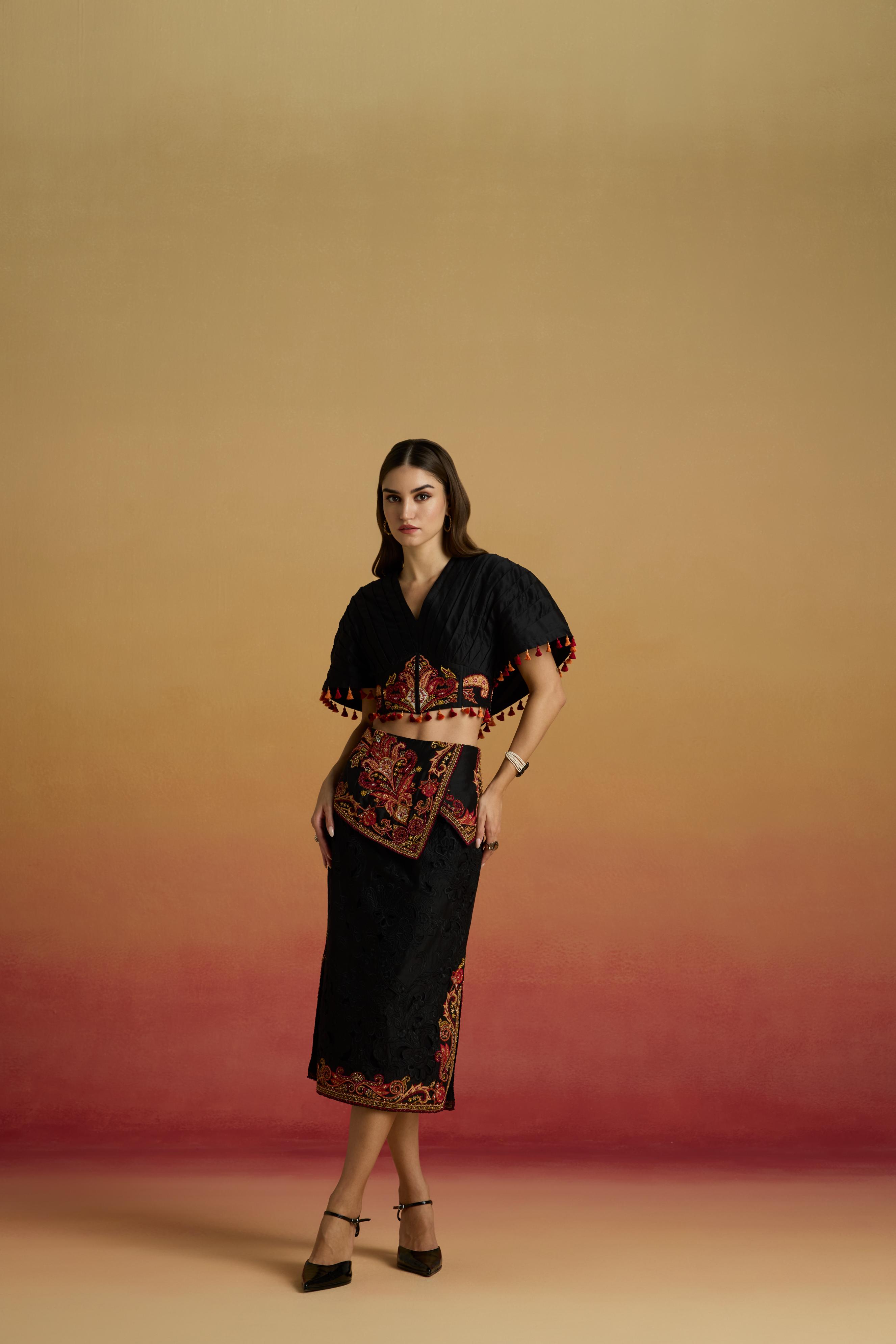 BLACK PLEATED CORSET TOP