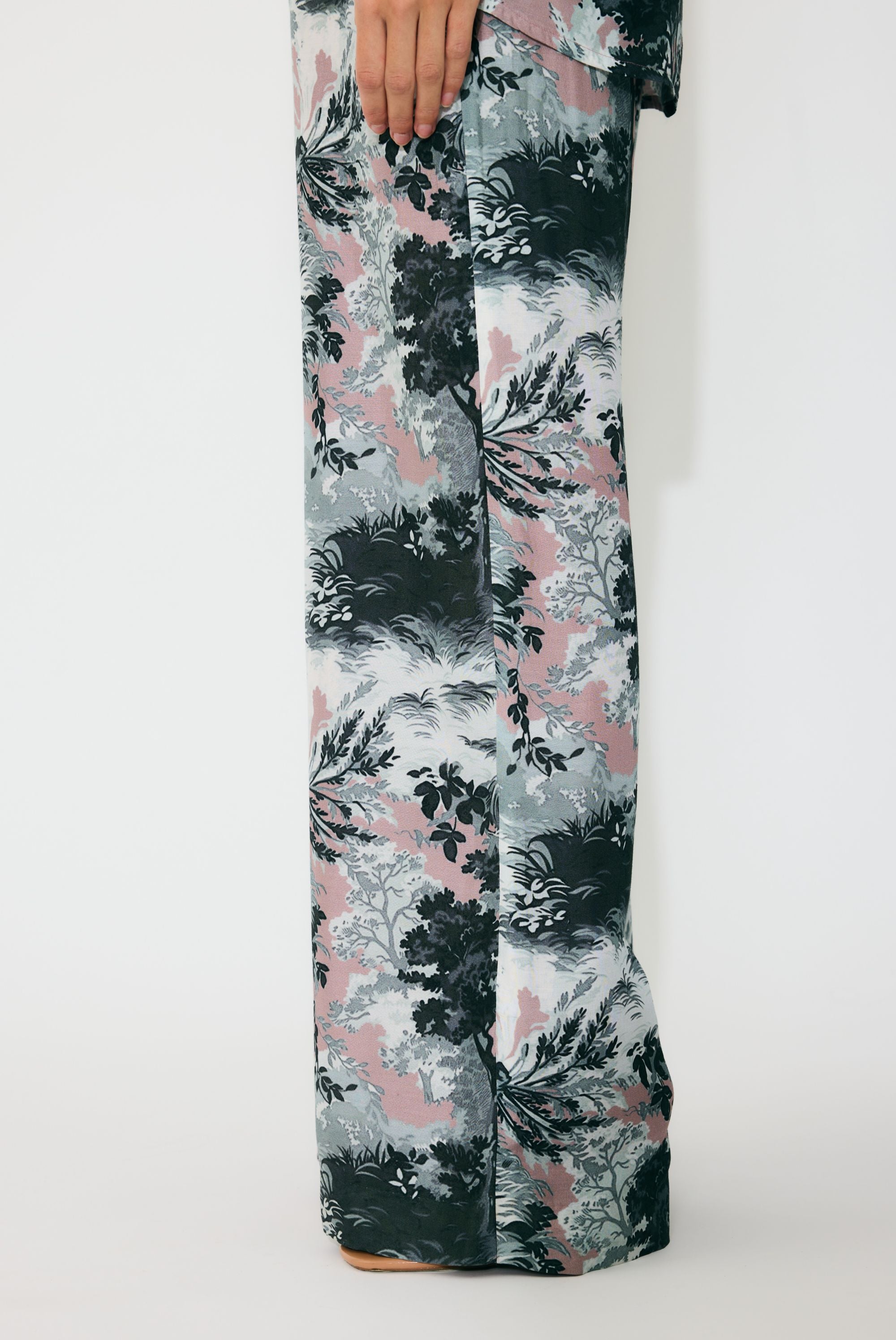 PINK, GREY AND WHITE TOILE PRINT PANTS