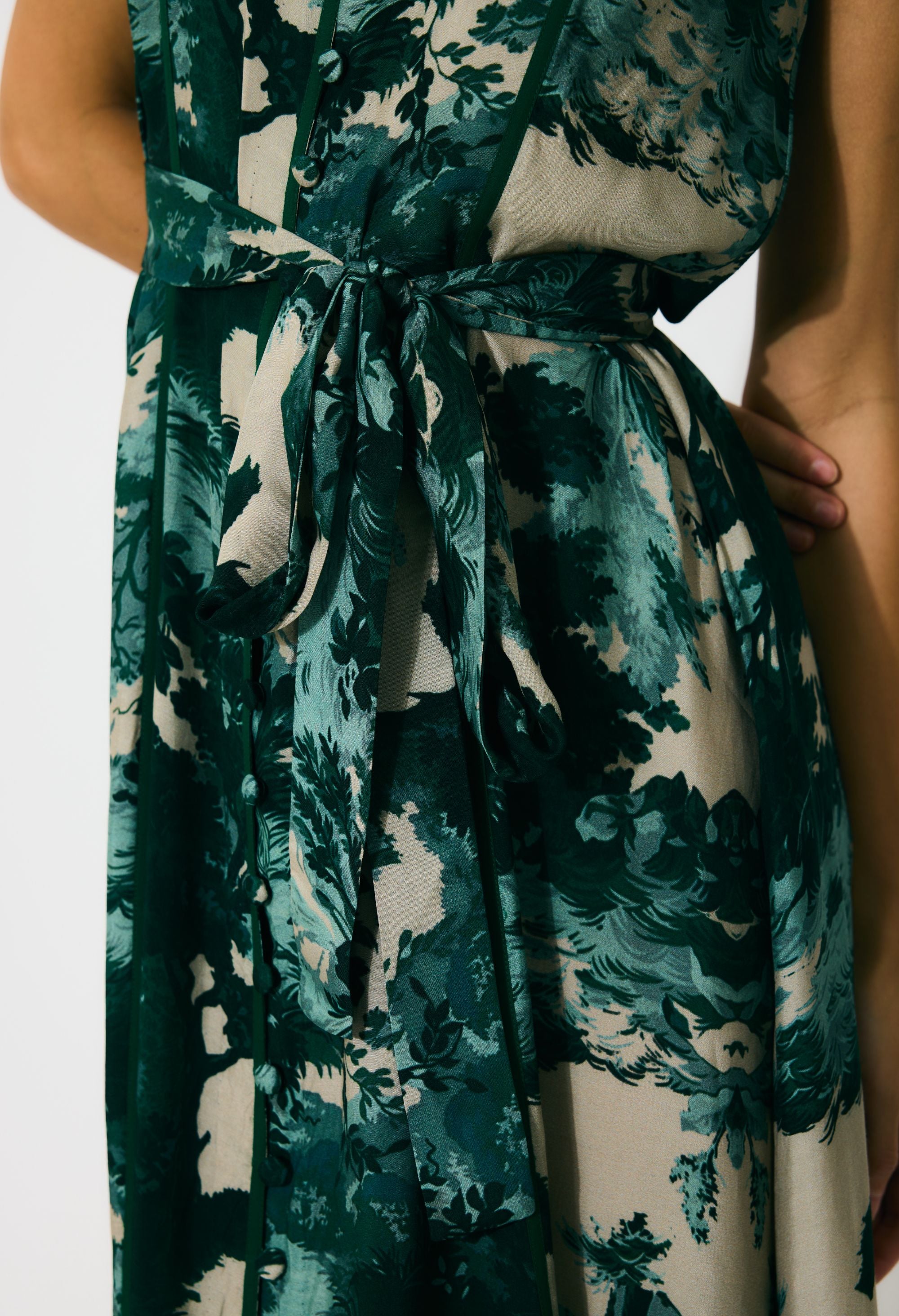 DARK GREEN, MINT AND BEIGE TOIL PRINT SLEEVELESS DRESS