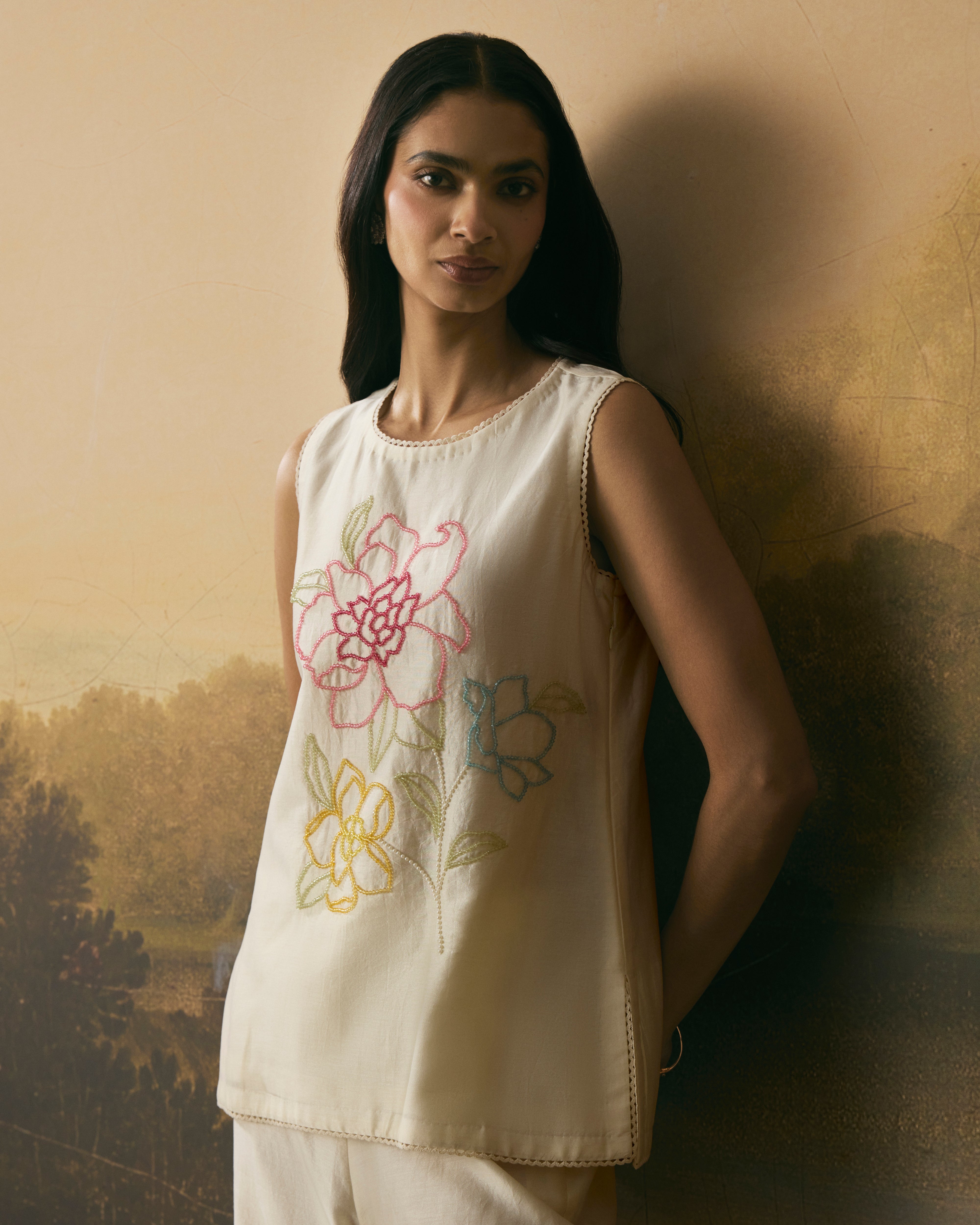 IVORY FLORAL BLOSSOM TUNIC