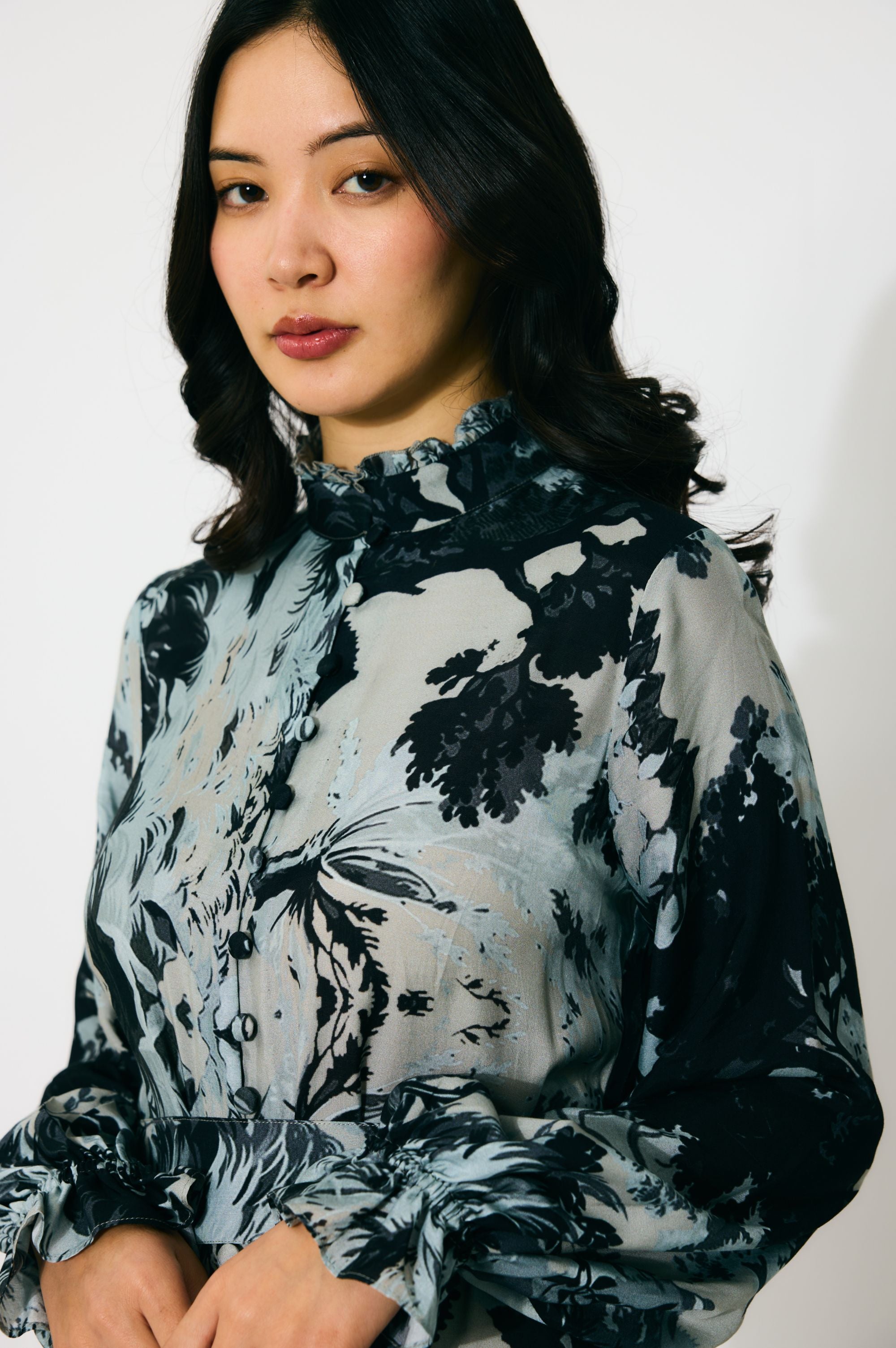 GREY, BLACK AND BEIGE TOILE PRINT LONG SHIRT DRESS