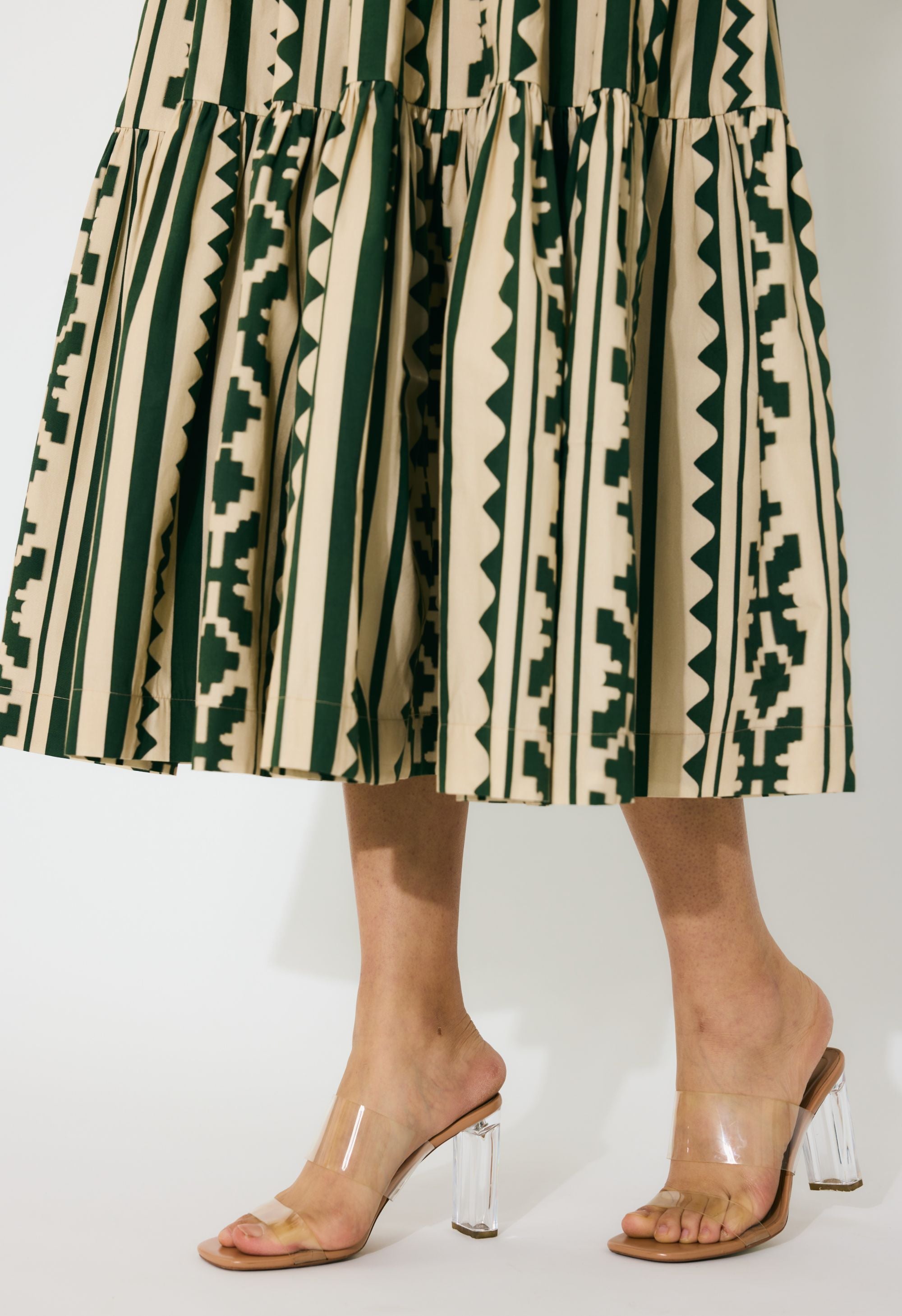 CREAM AND GREEN PATTERN SLEEVELESS MIDI DRESS