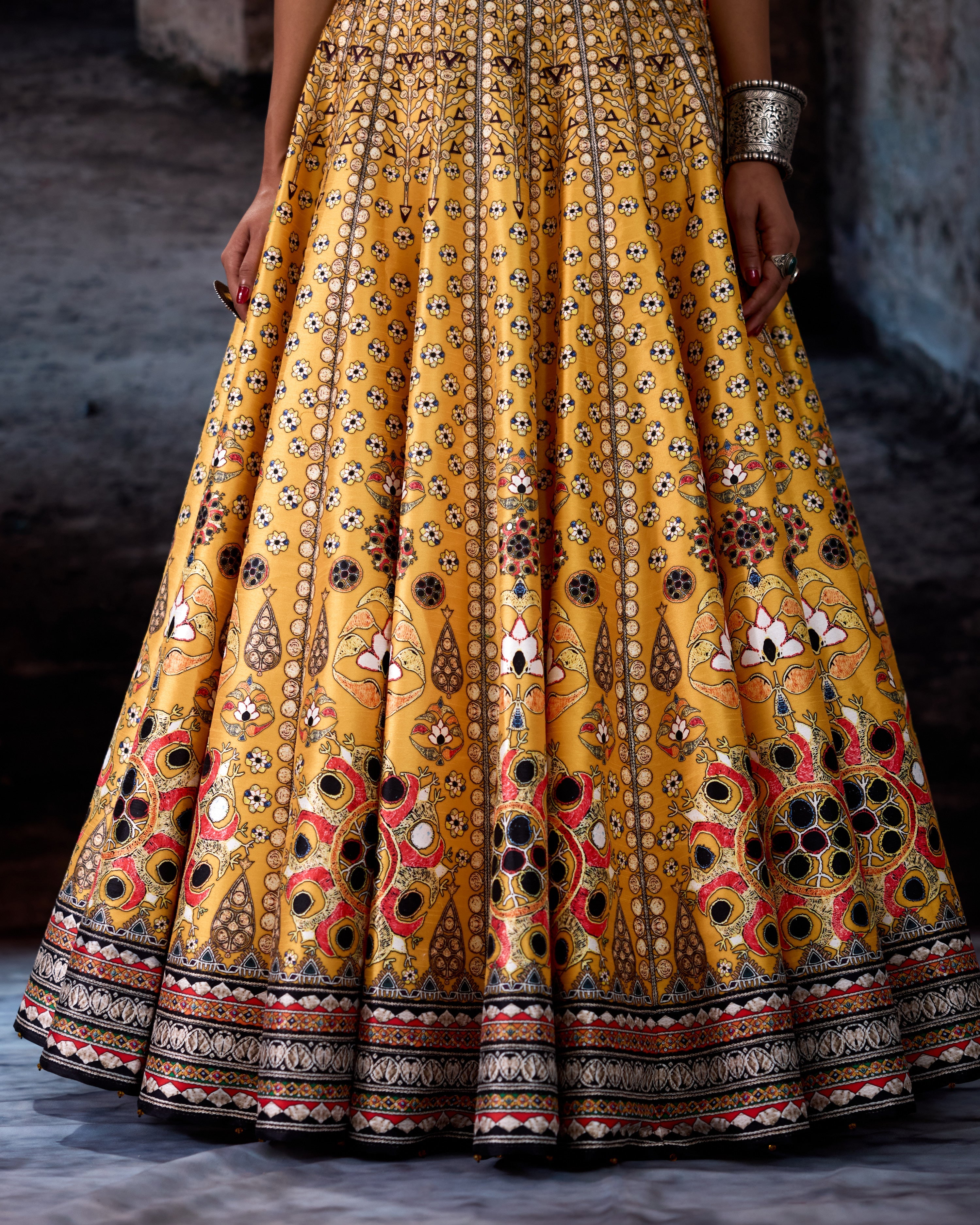 Bethari : Varsha/Leela - Yellow