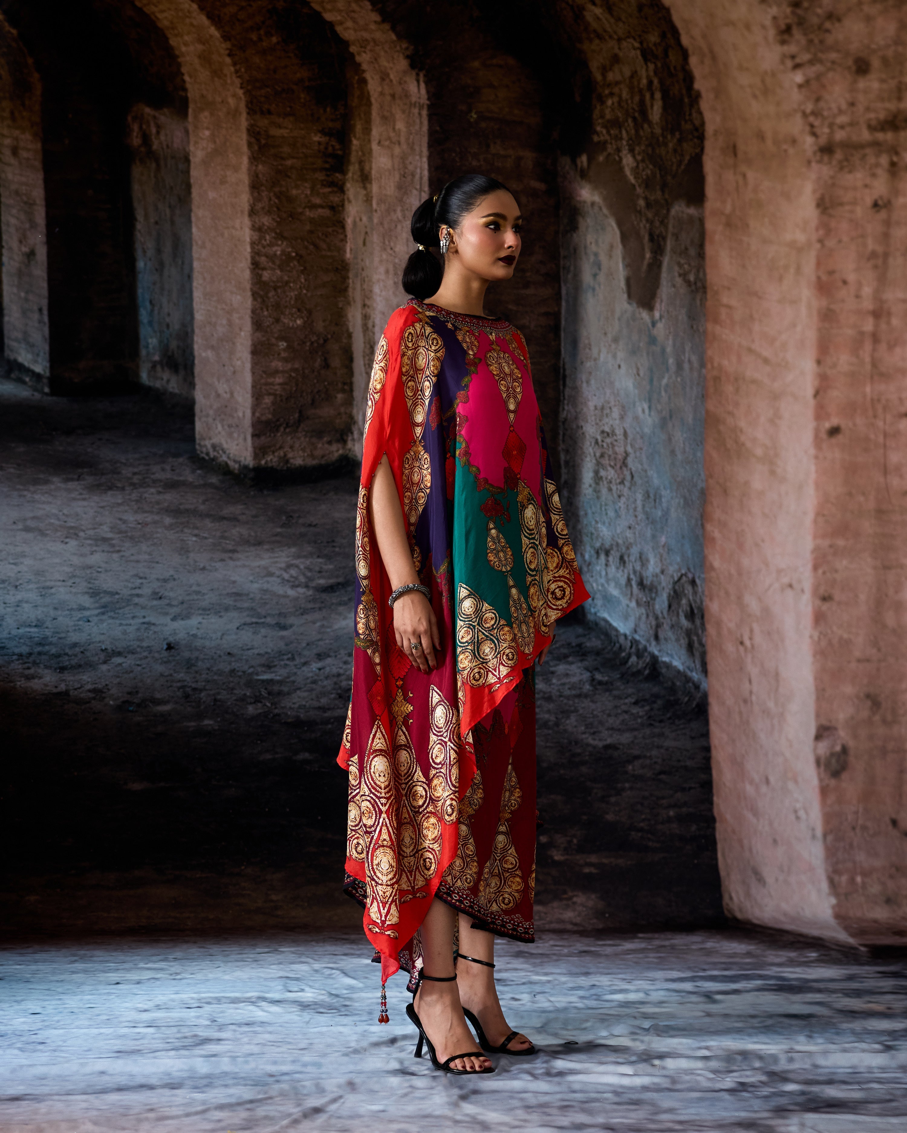 Bethari : Kamini - Multi