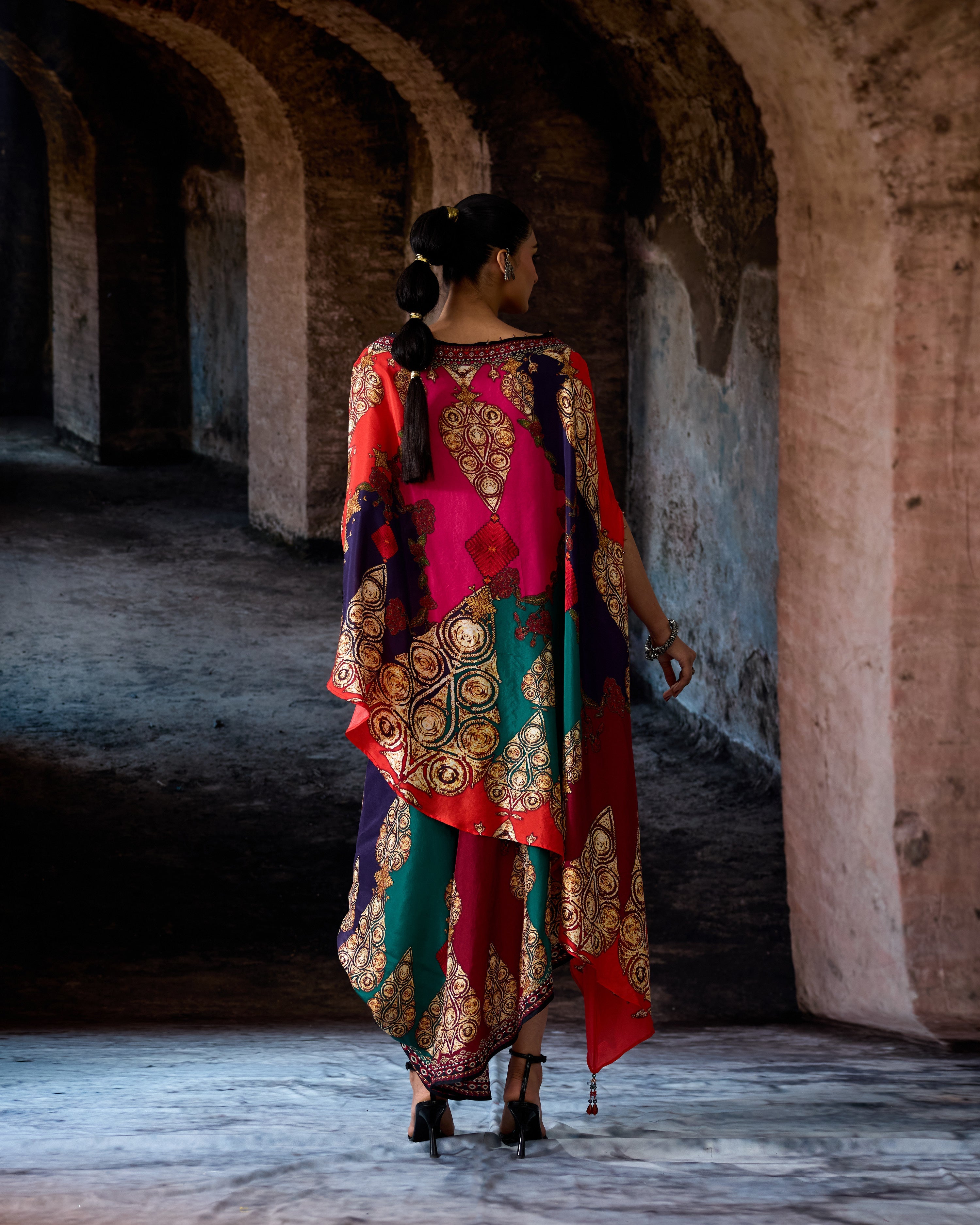 Bethari : Kamini - Multi