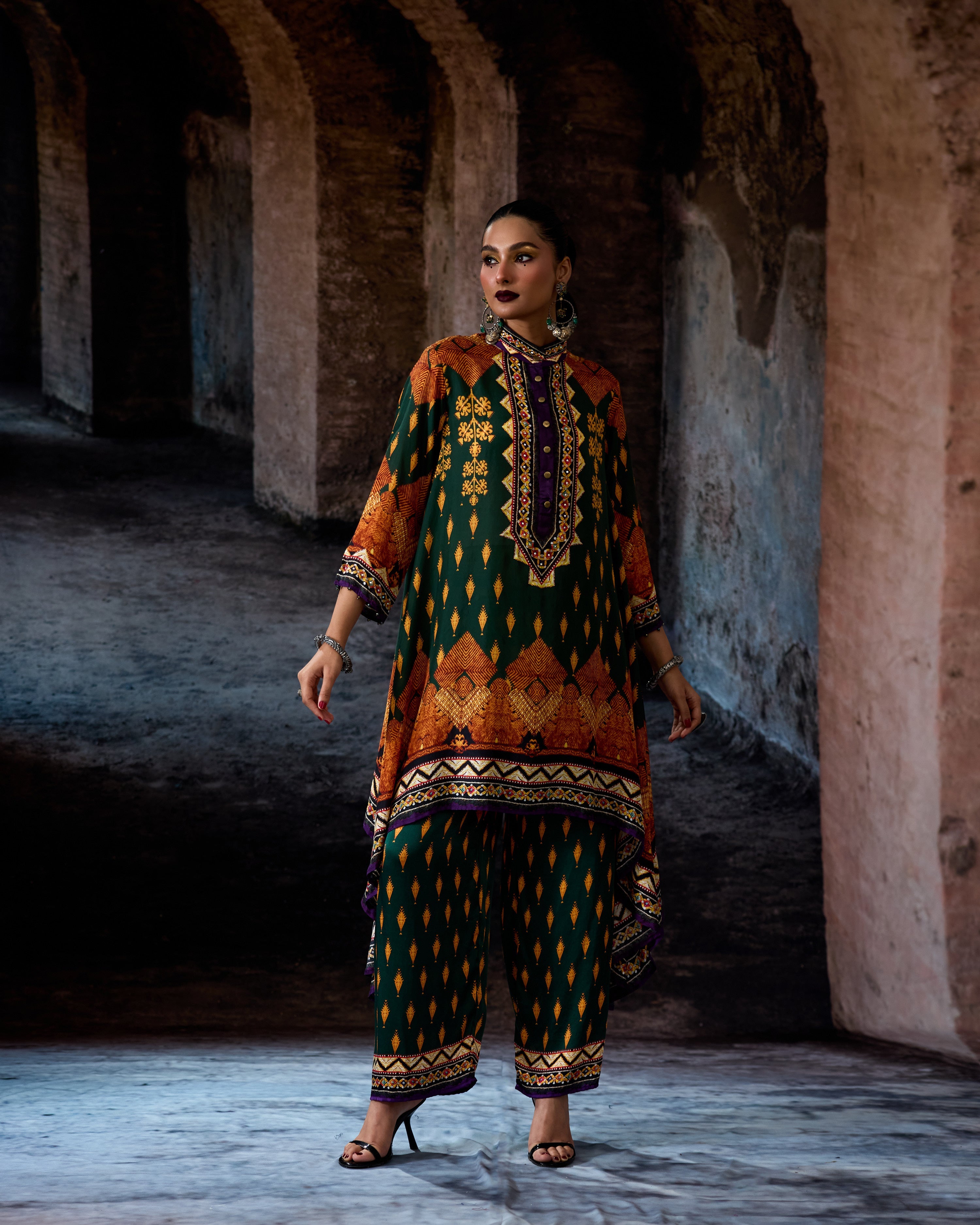 Bethari : Navya - Emerald/Gold