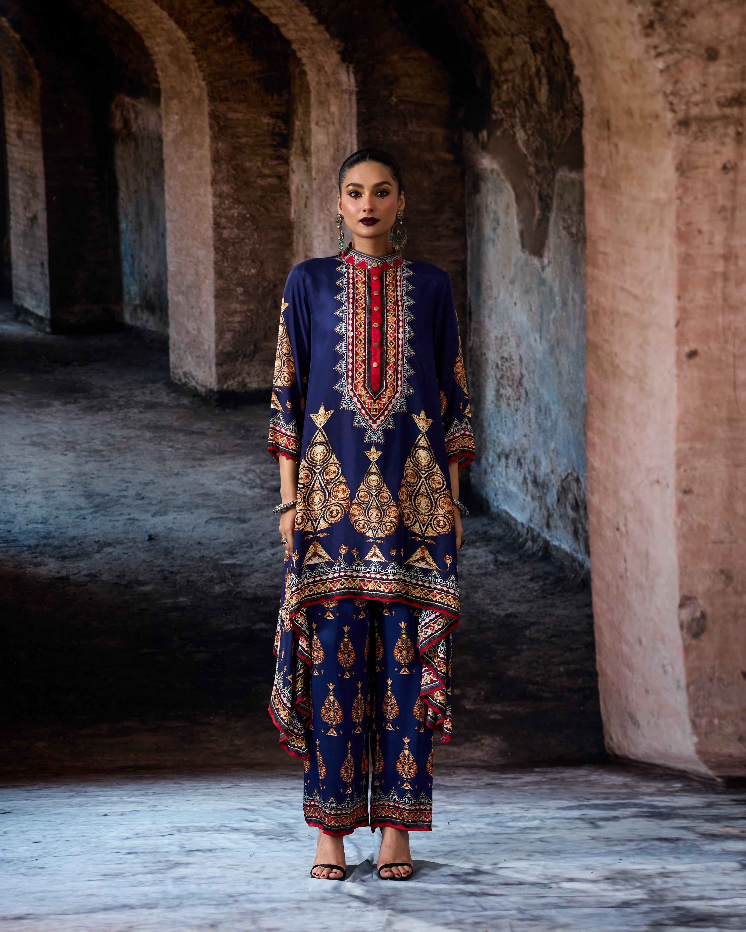 Bethari : Navya - Navy Blue