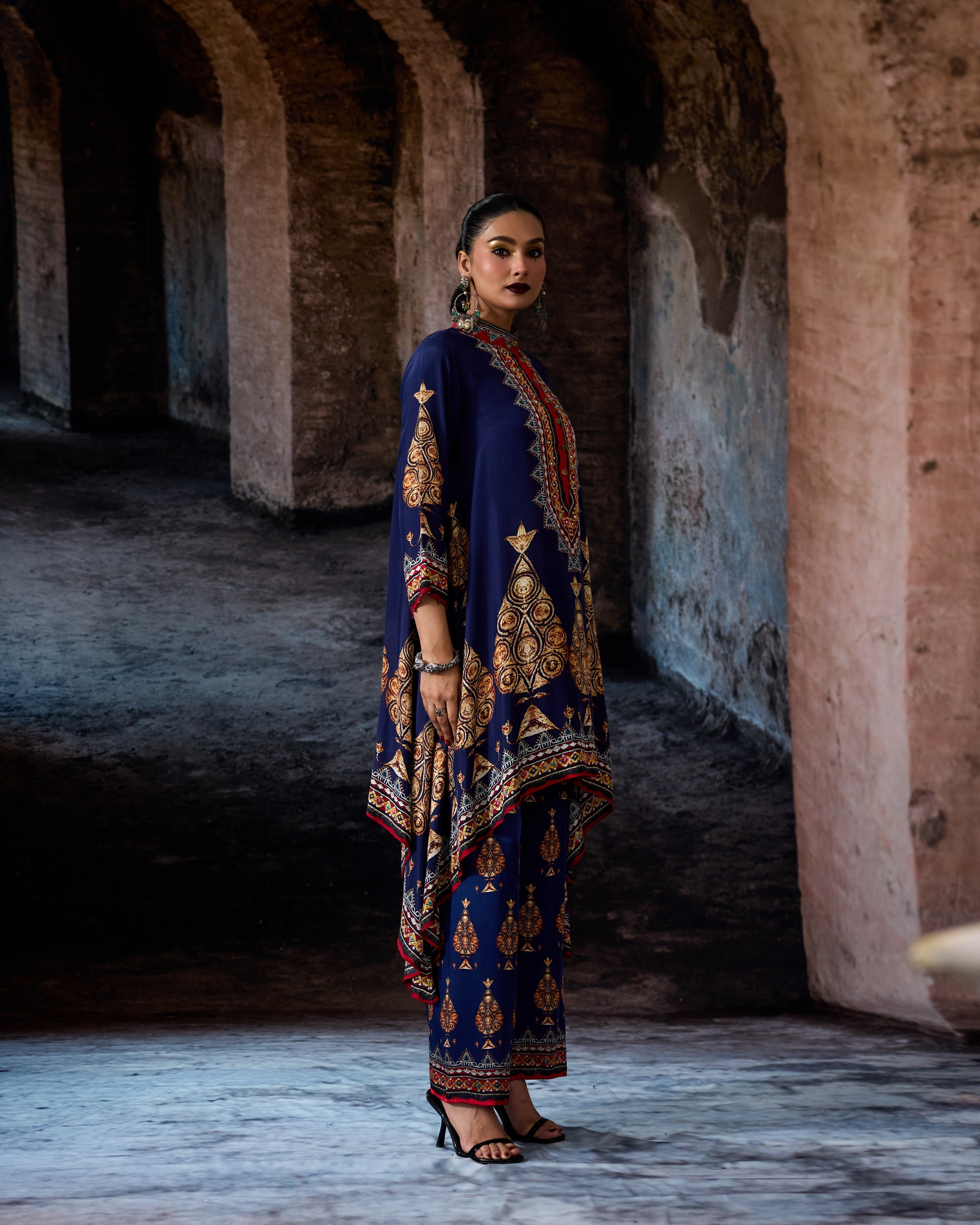 Bethari : Navya - Navy Blue