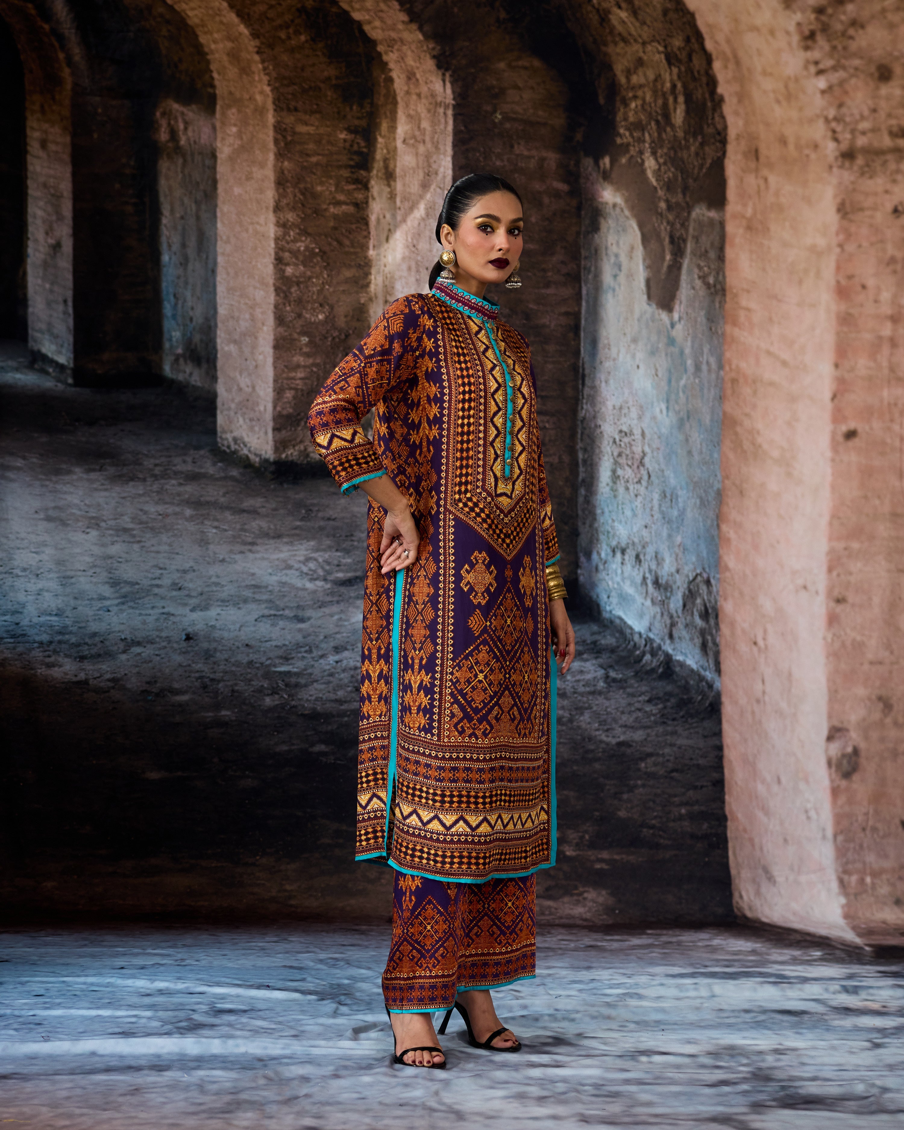 Bethari : Ramin - Purple/Gold