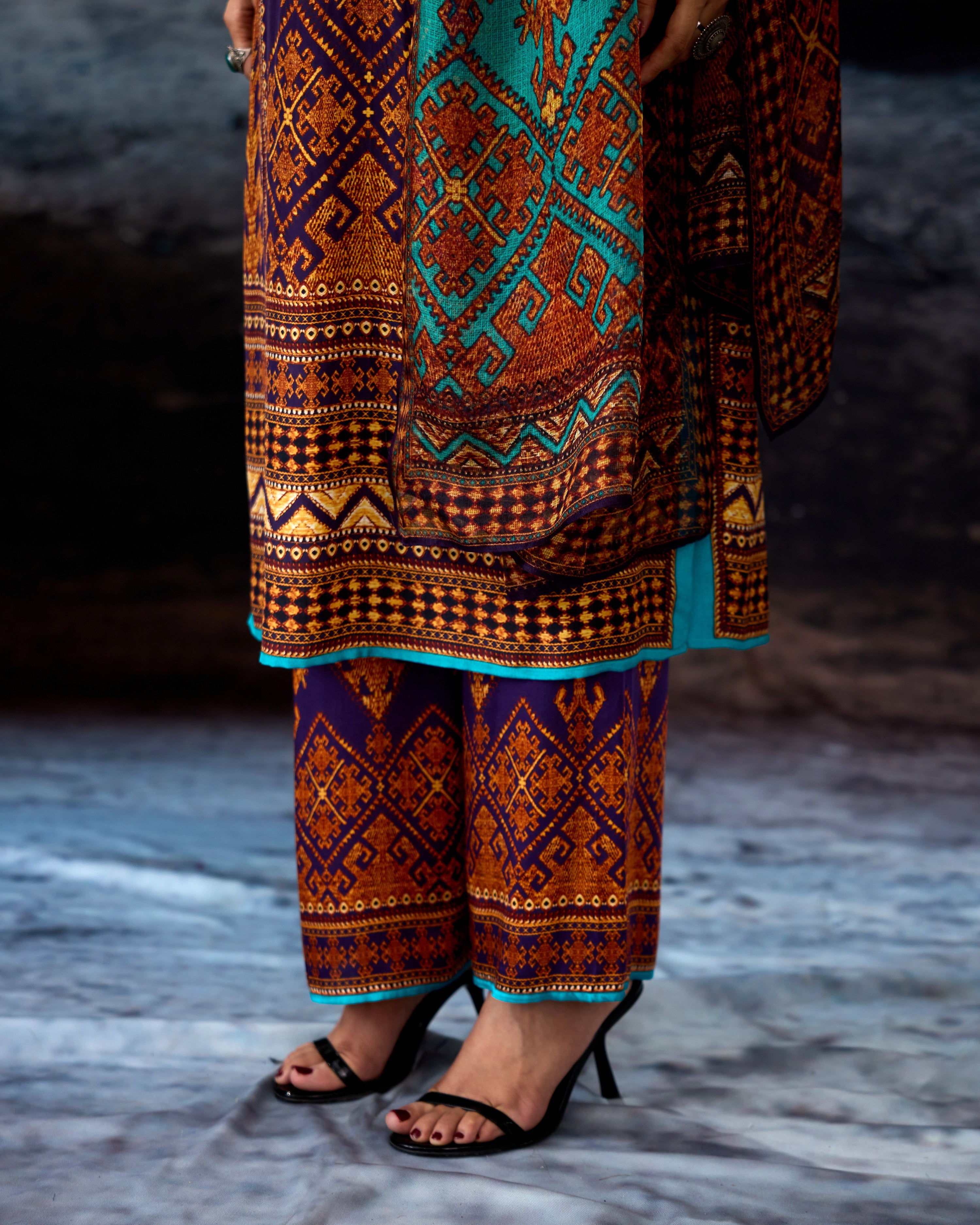 Bethari : Ramin - Purple/Gold