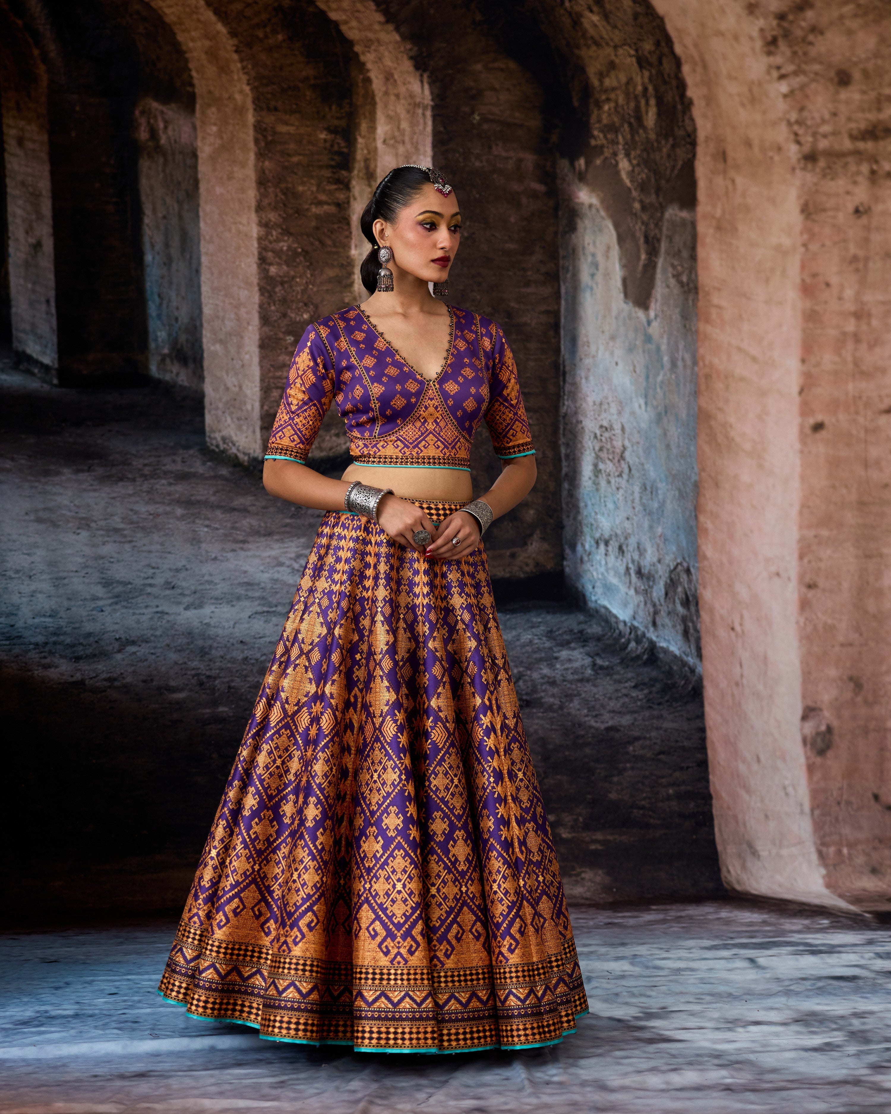 Bethari : Leela - Purple/Gold