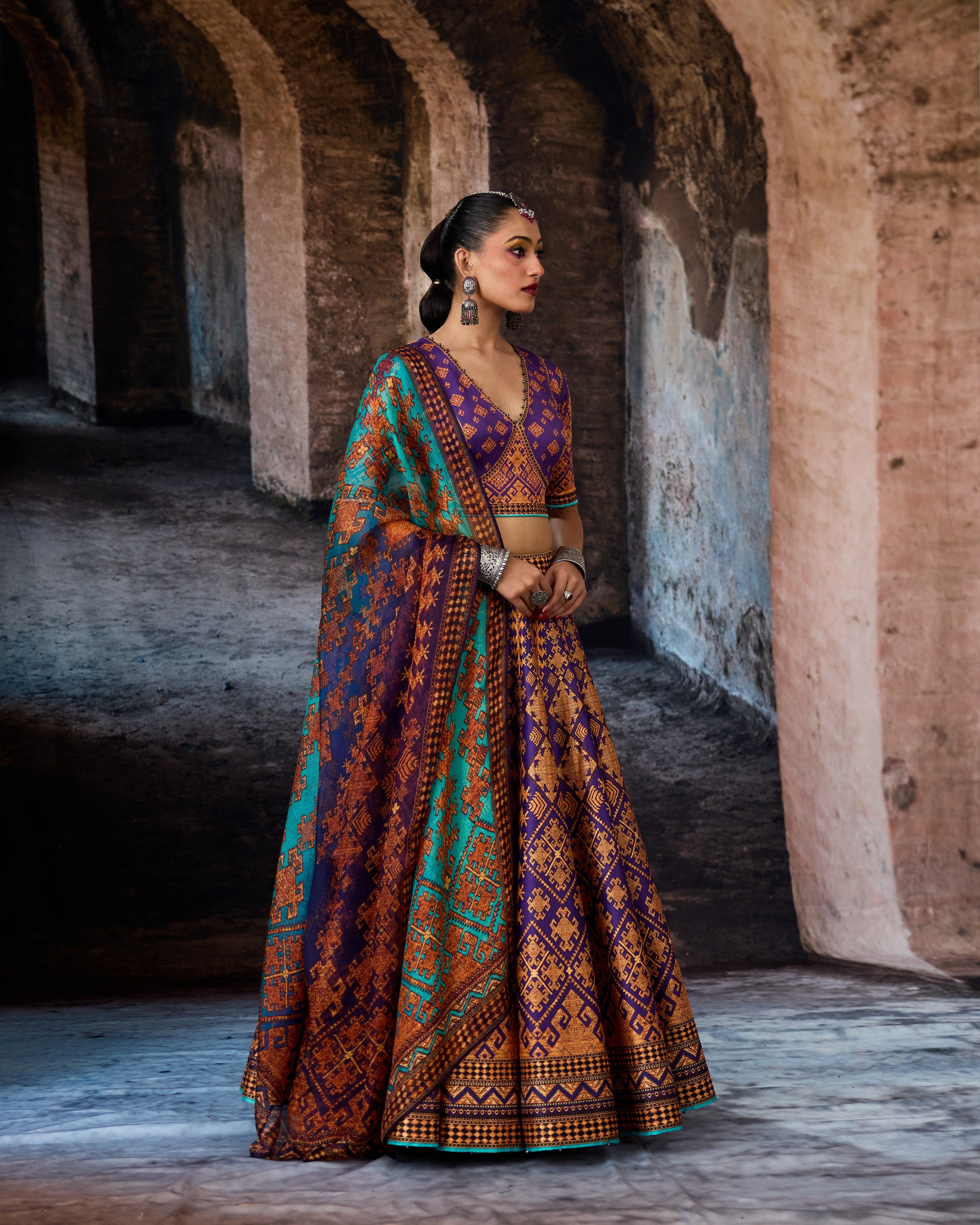 Bethari : Leela - Purple/Gold