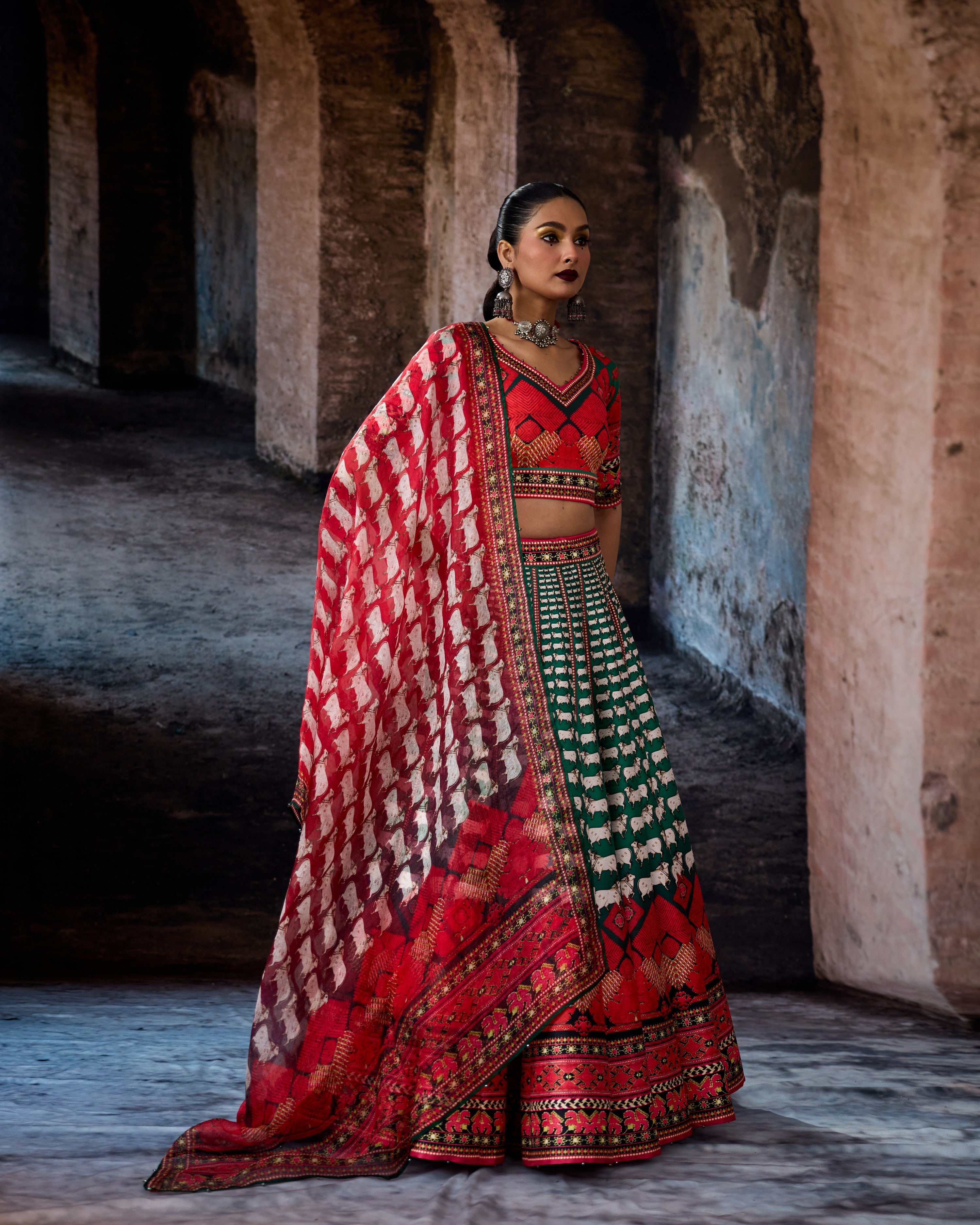 Bethari : Leela - Emerald/Red