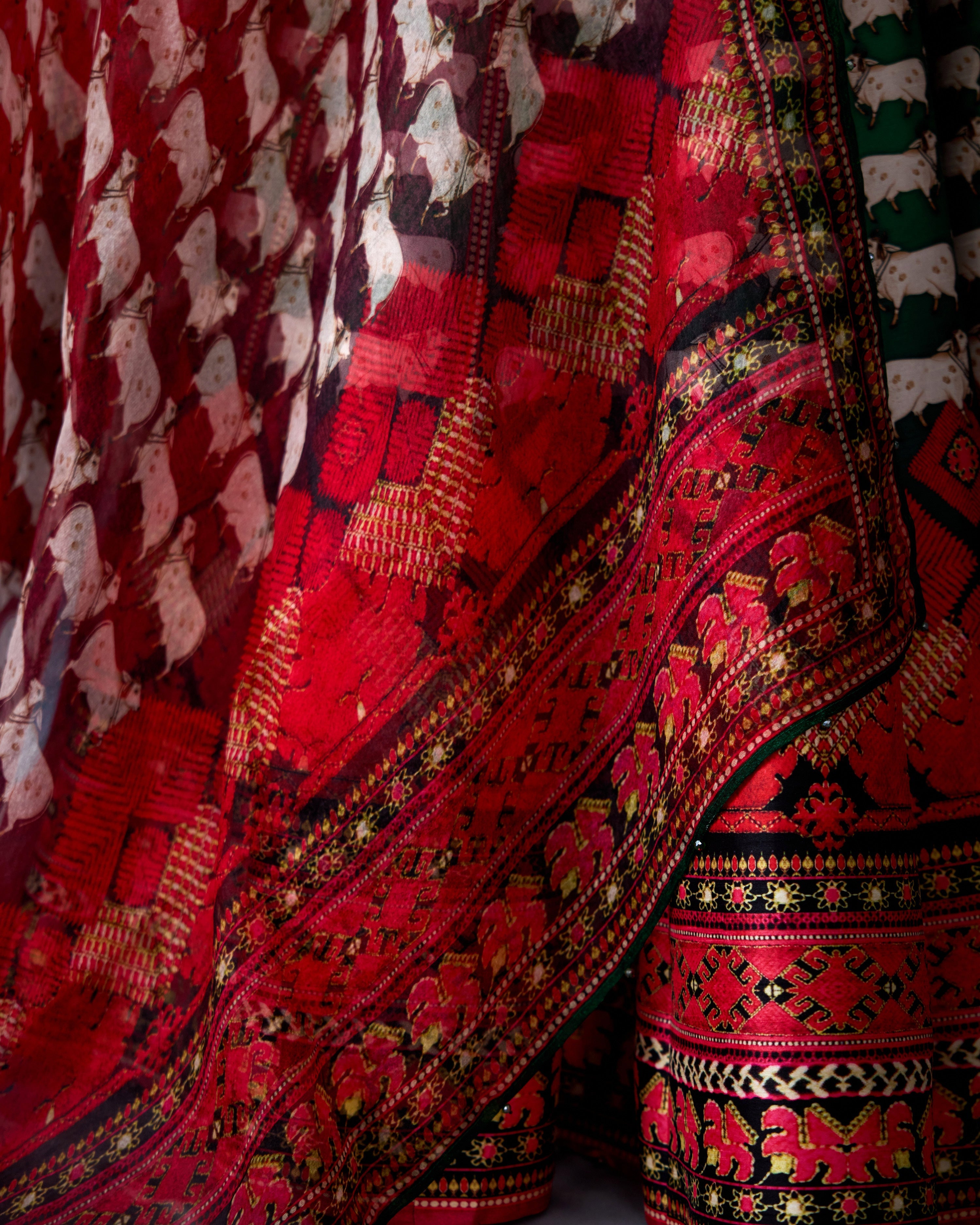 Bethari : Leela - Emerald/Red