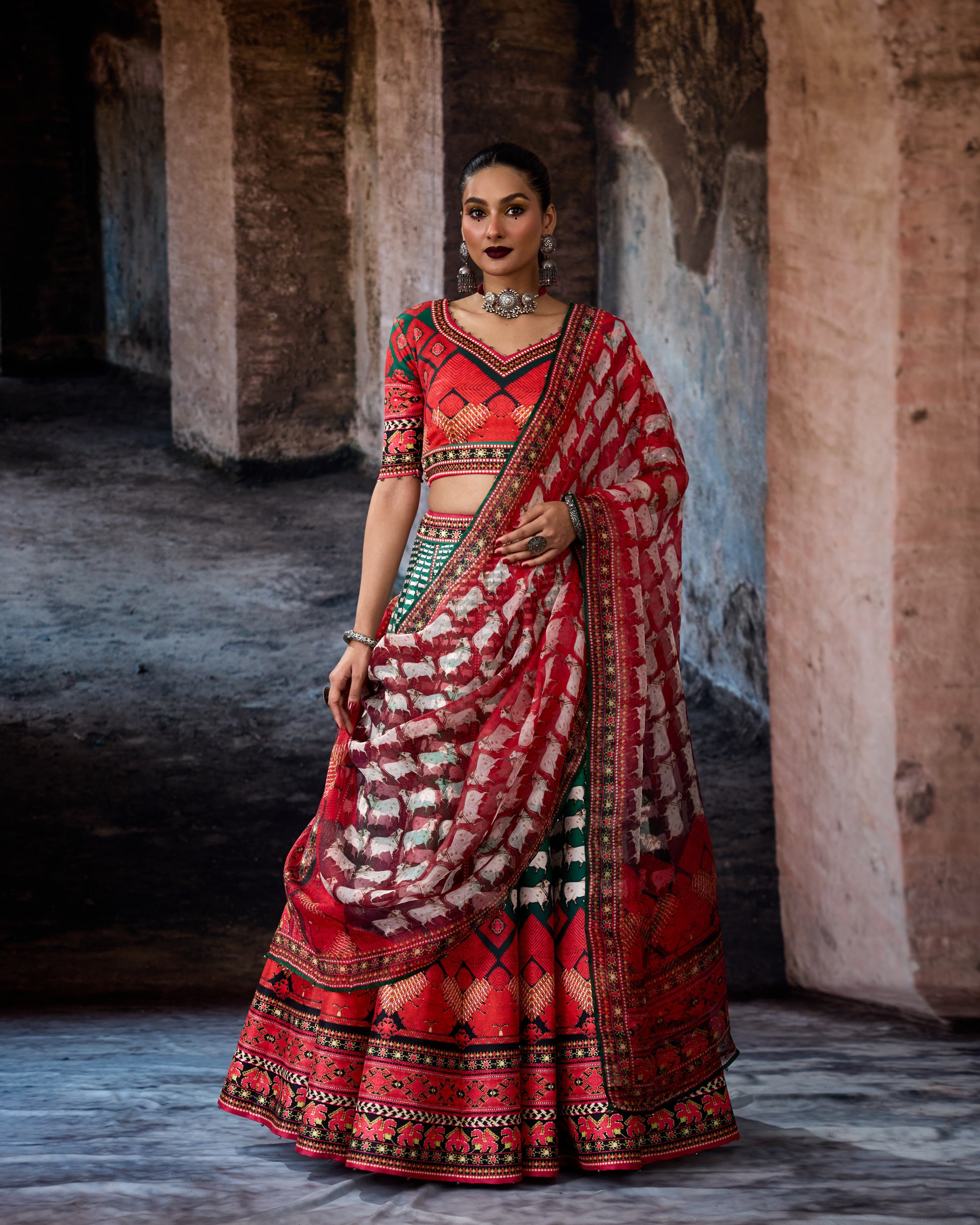 Bethari : Leela - Emerald/Red