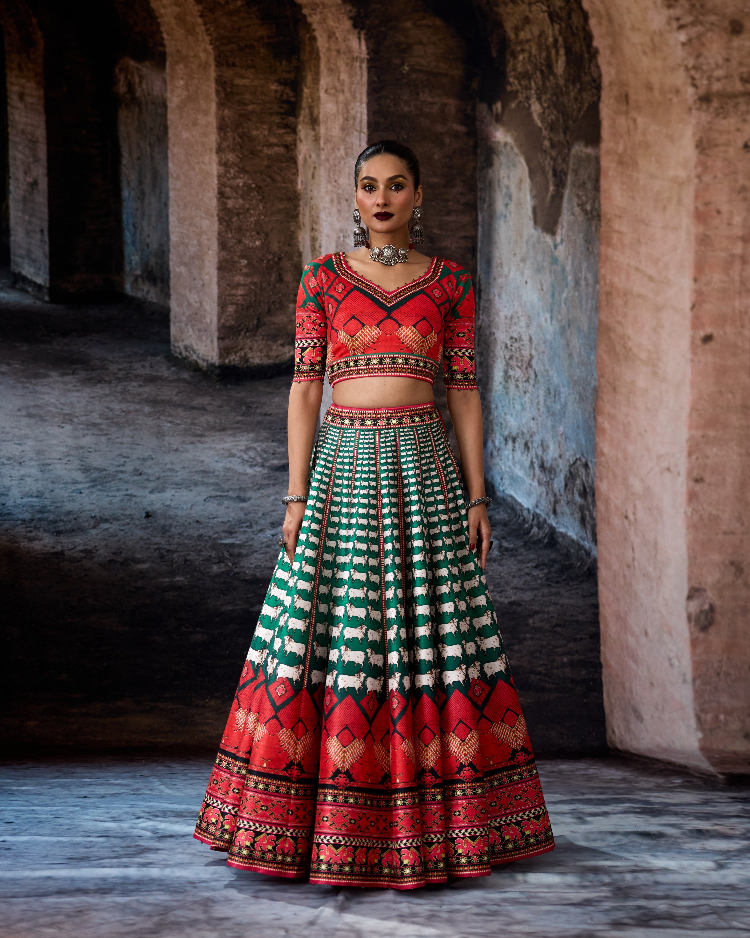 Bethari : Leela - Emerald/Red