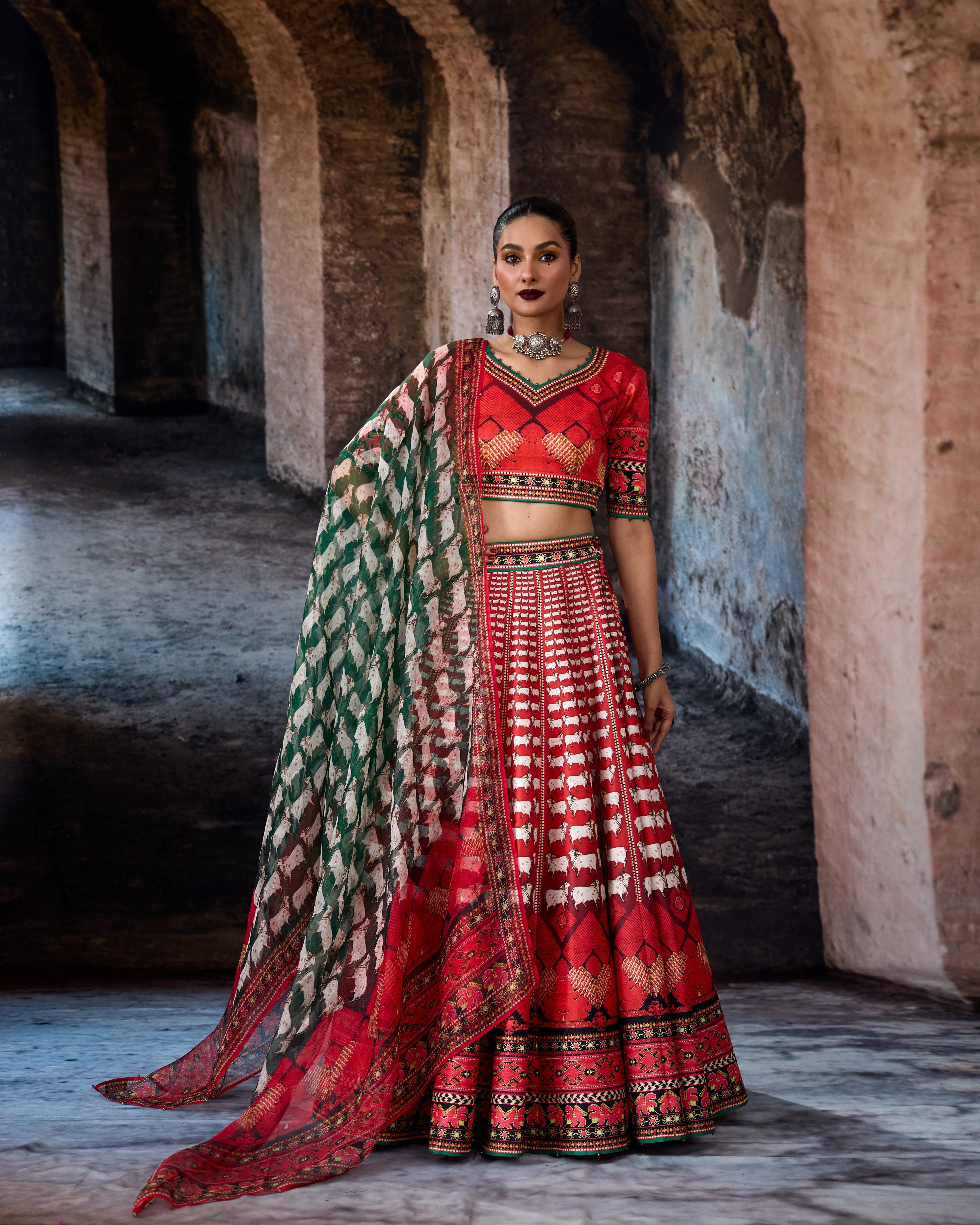 Bethari : Leela - Red/Emerald