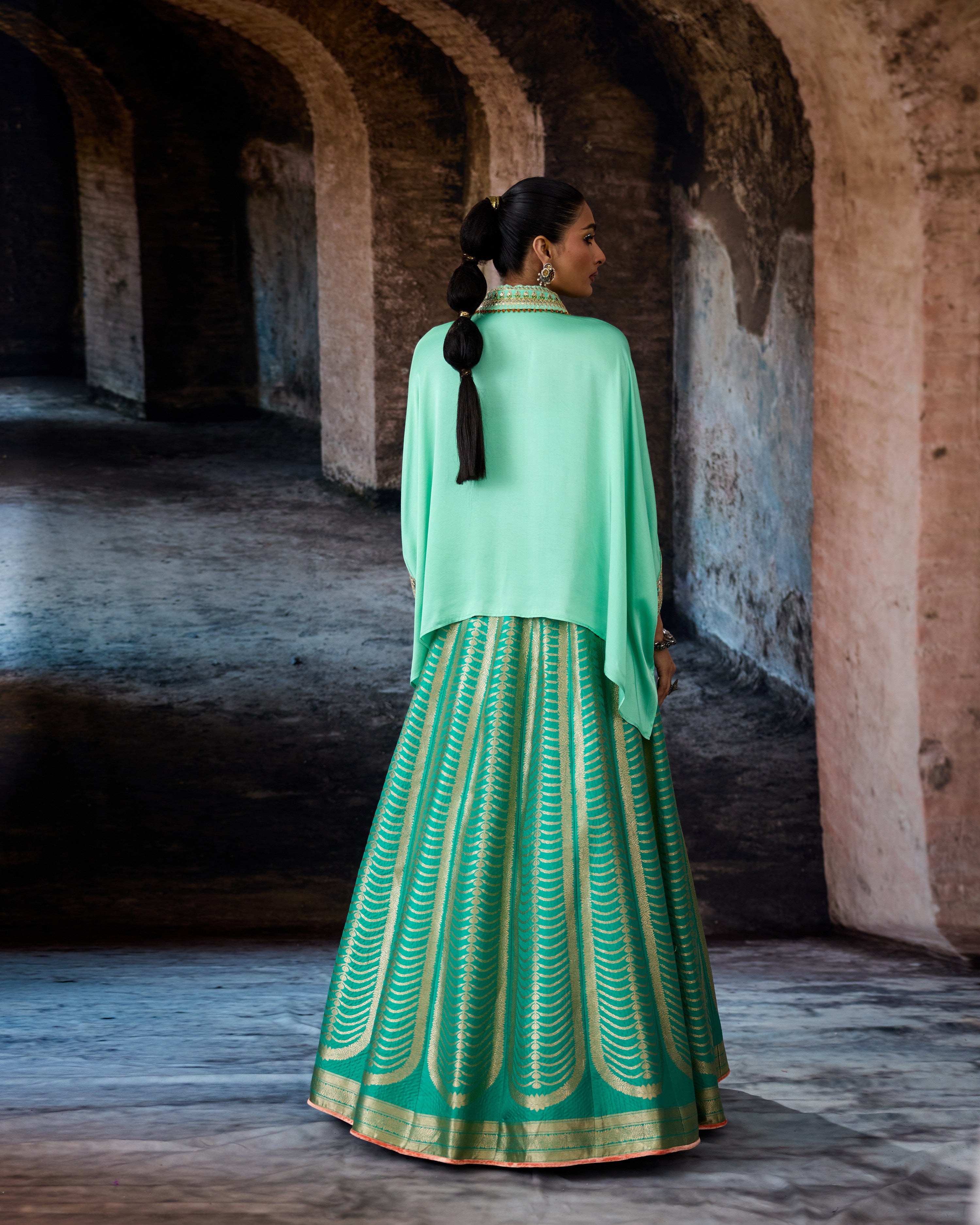 Bethari : Vanya/Leela - Jade