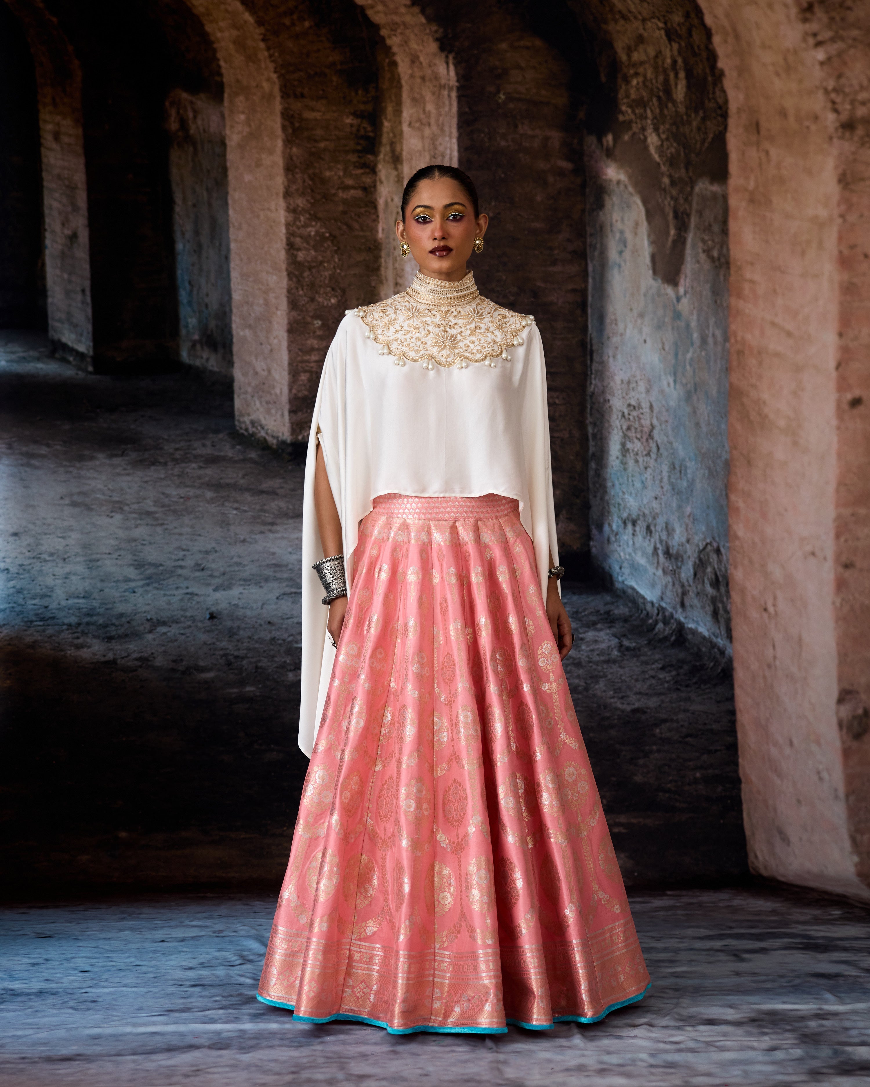Bethari : Vanya/Leela - Blush Pink