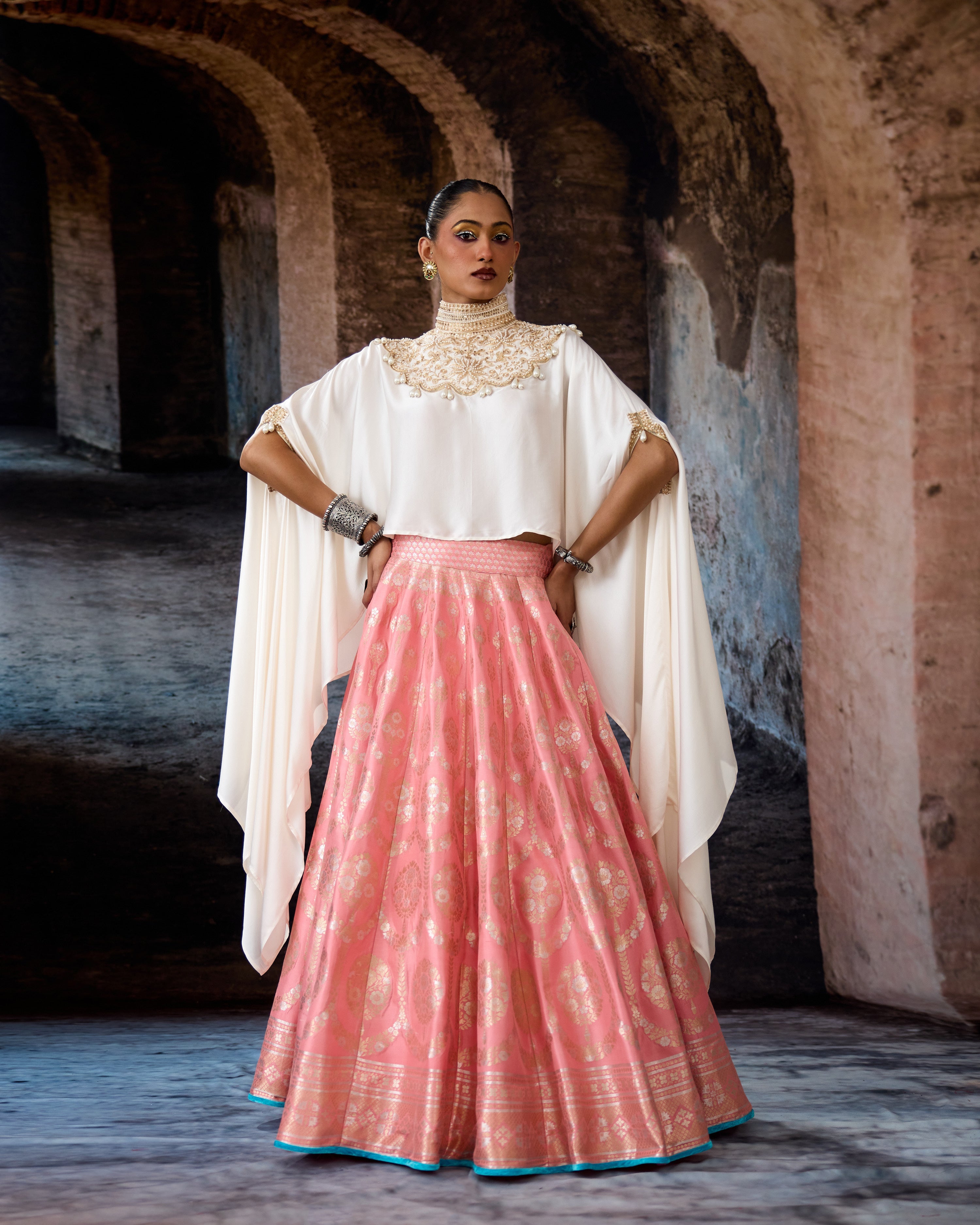 Bethari : Vanya/Leela - Blush Pink