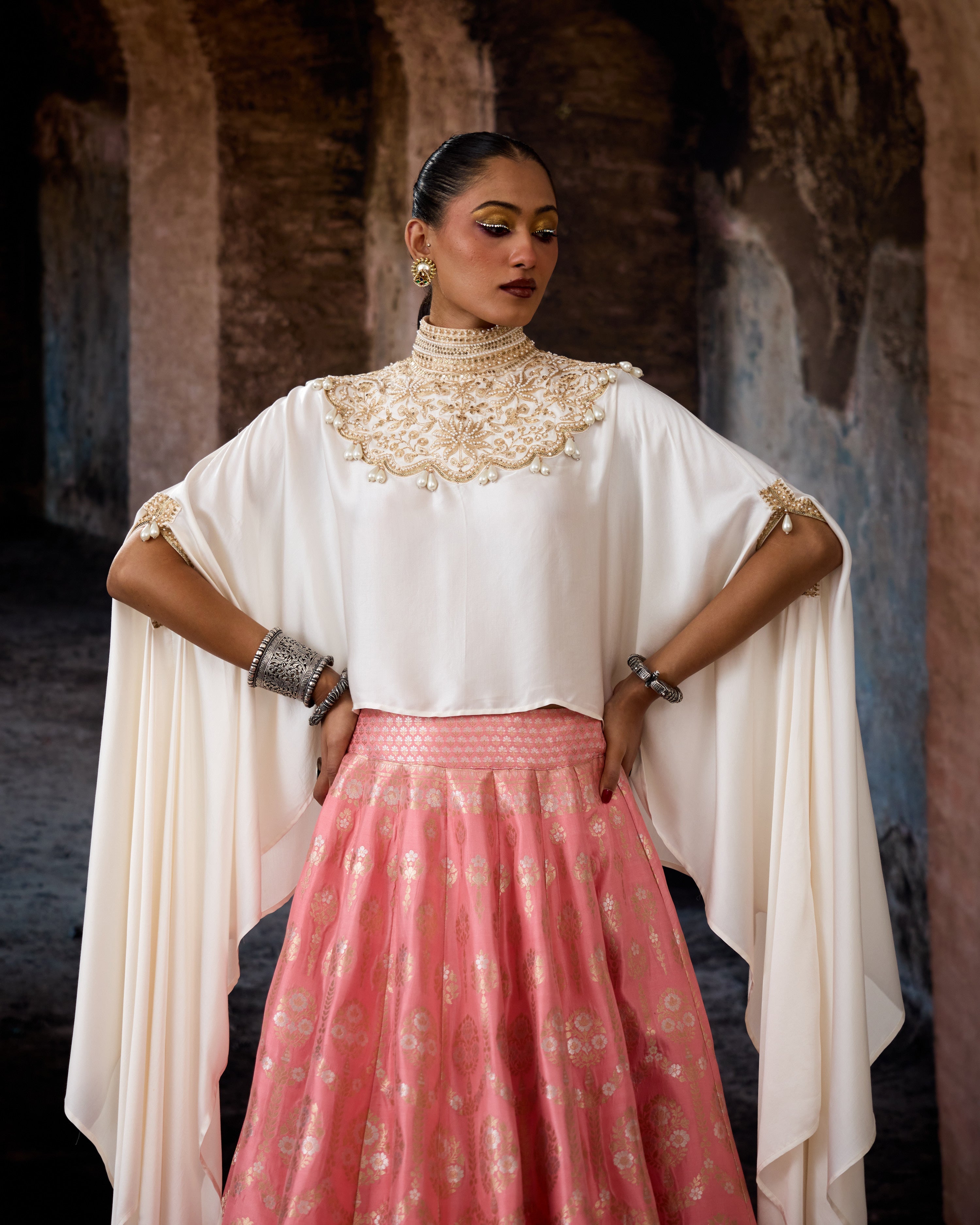 Bethari : Vanya/Leela - Blush Pink