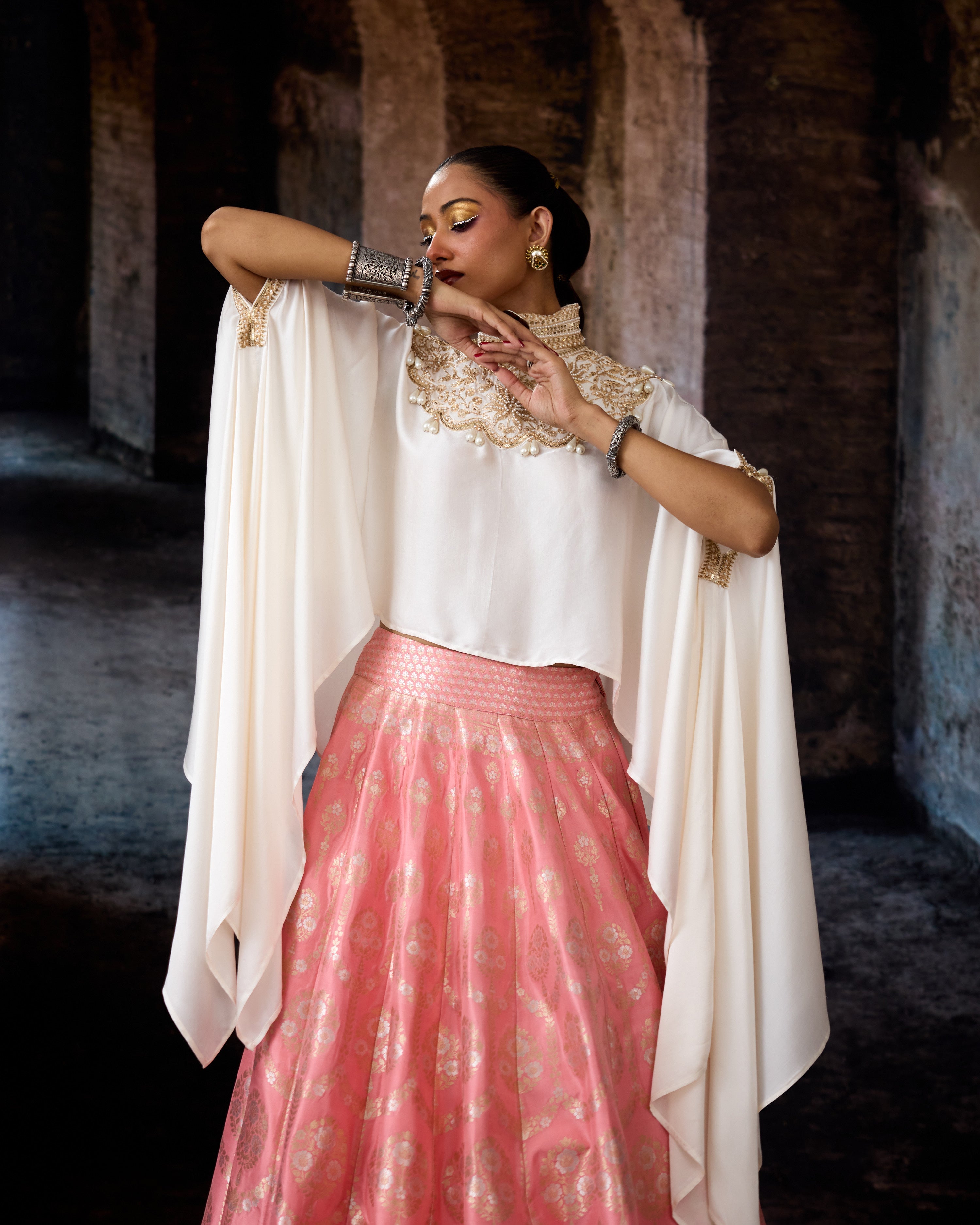 Bethari : Vanya/Leela - Blush Pink