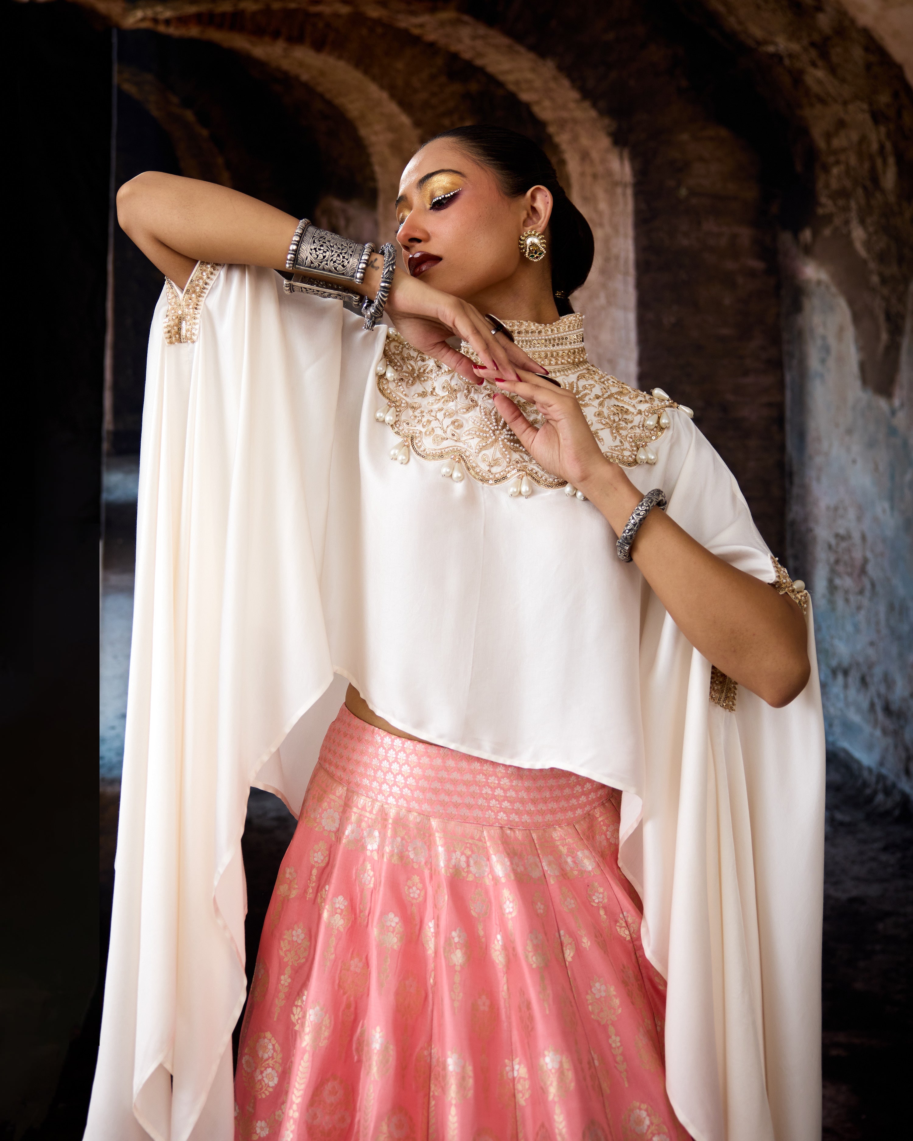 Bethari : Vanya/Leela - Blush Pink