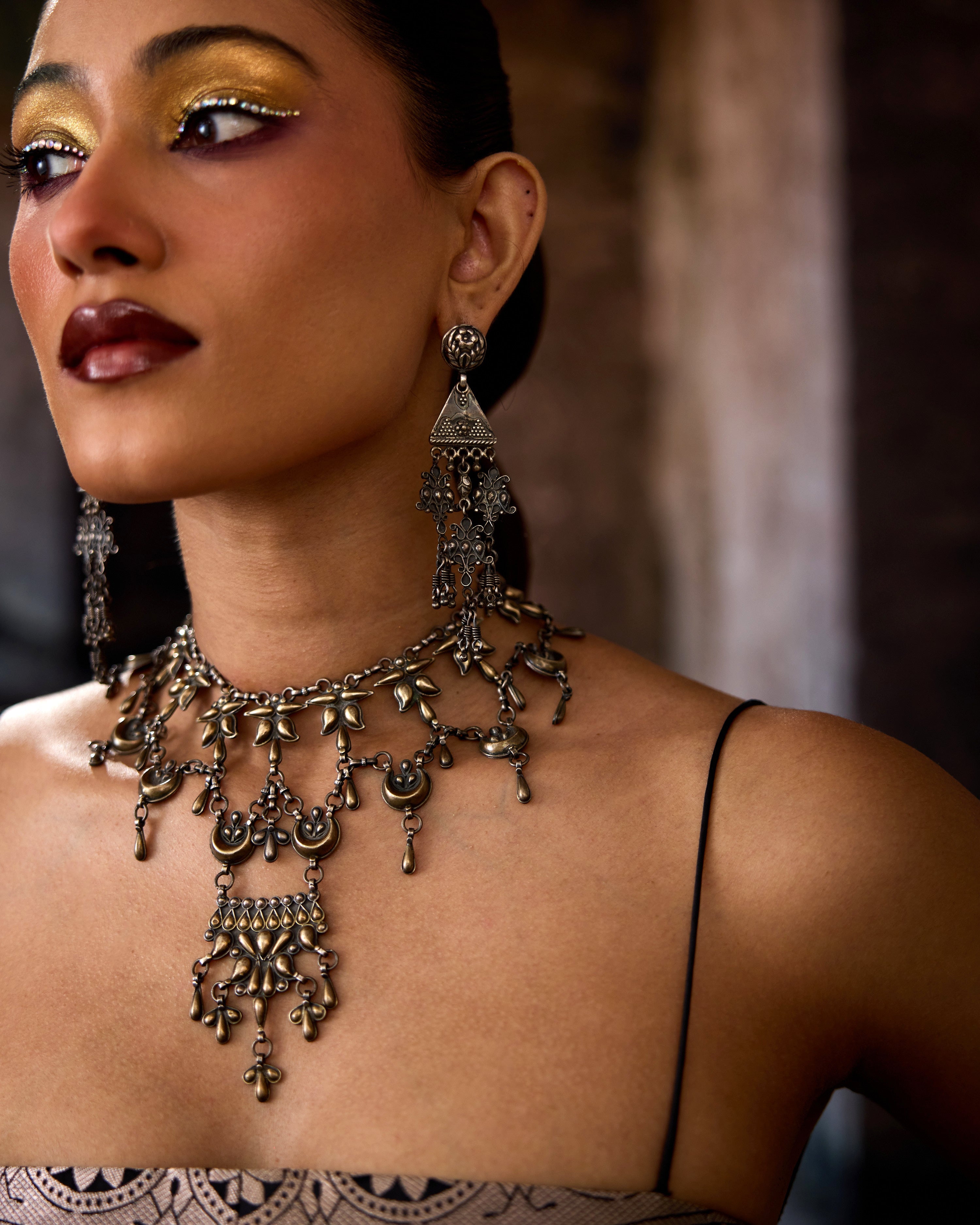 Bethari : Ravneet/Leela - Black