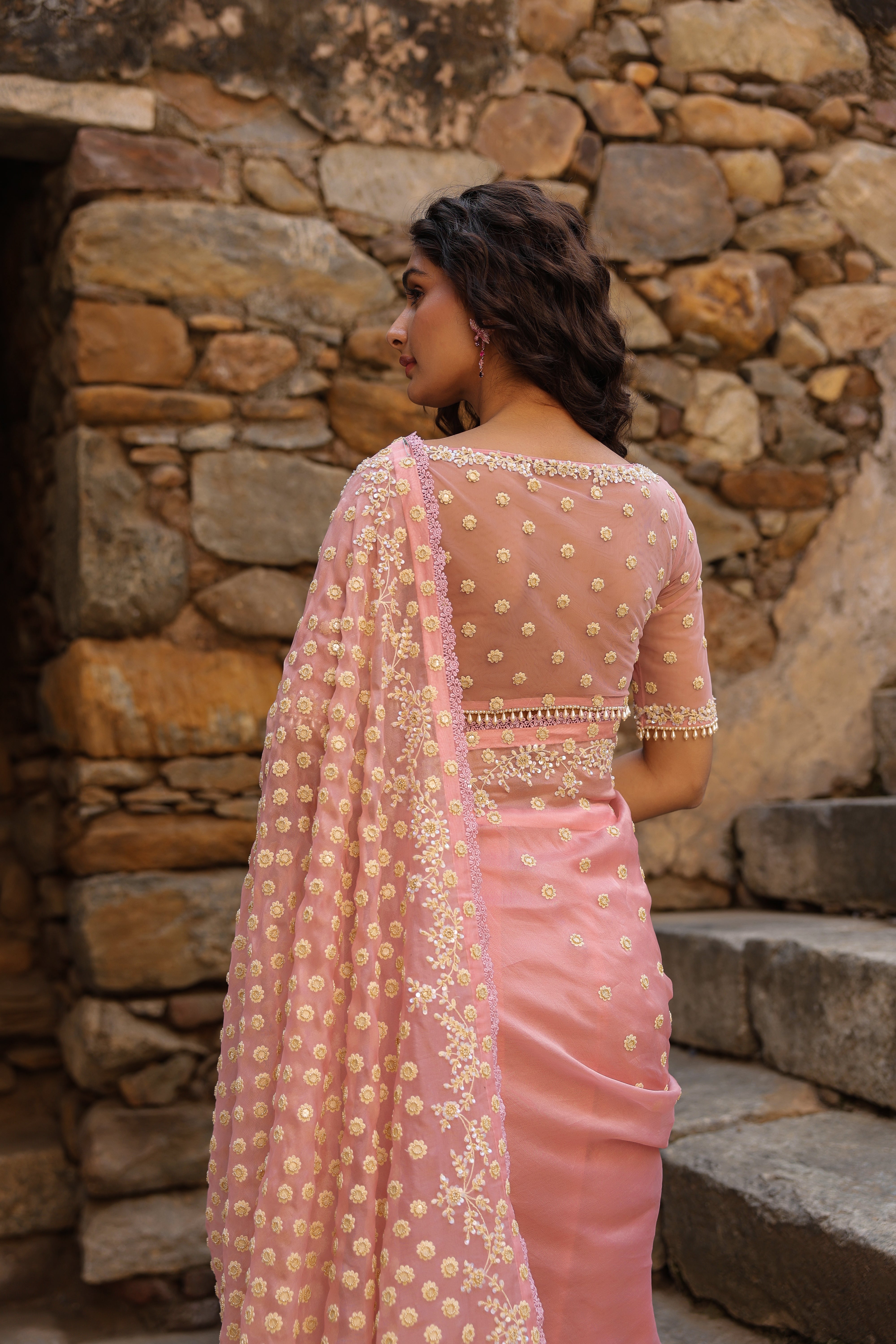 Vaayu Pink Heavy Butti Jaal Saree Set