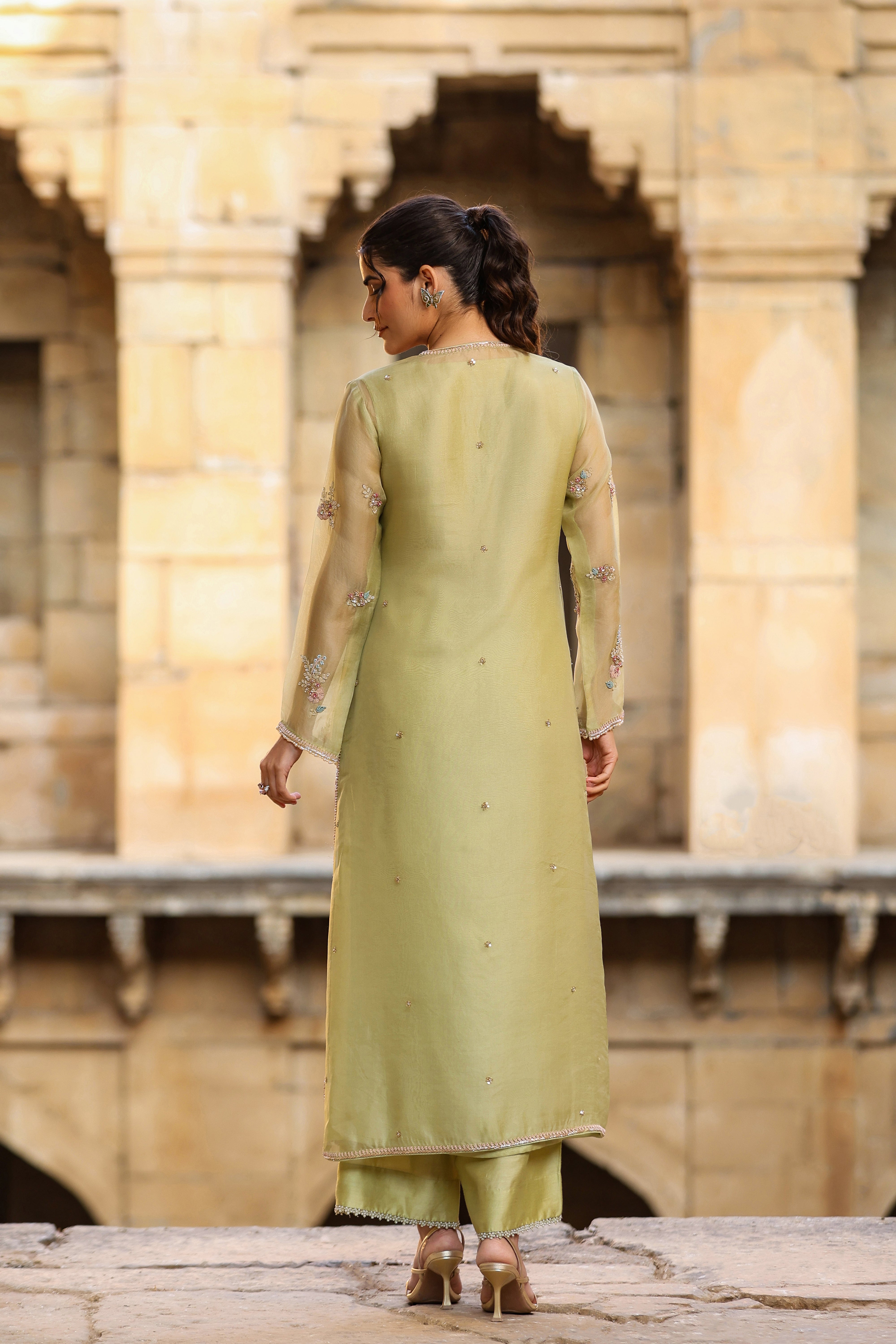 Vaayu Green Phool Kurta Set