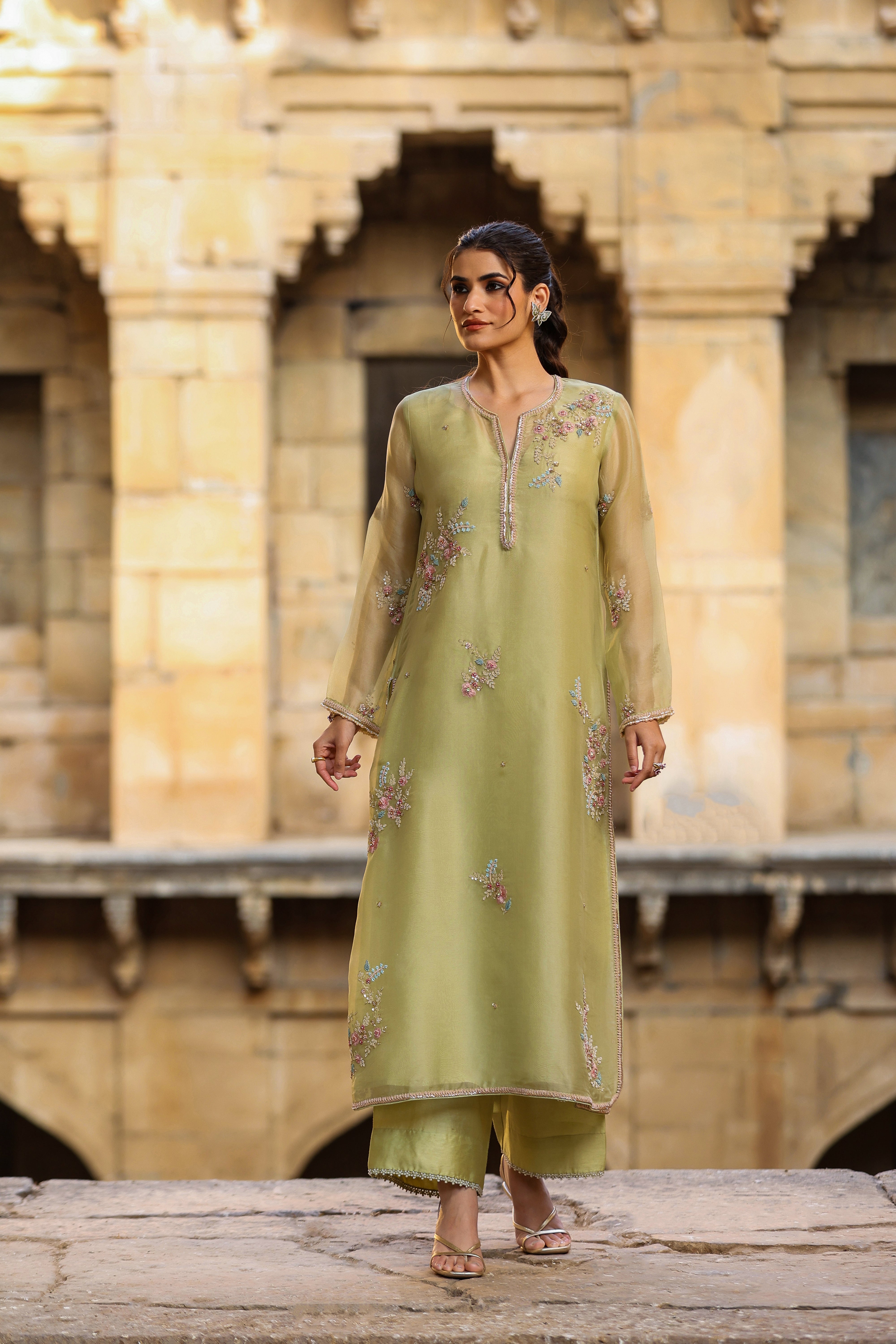 Vaayu Green Phool Kurta Set