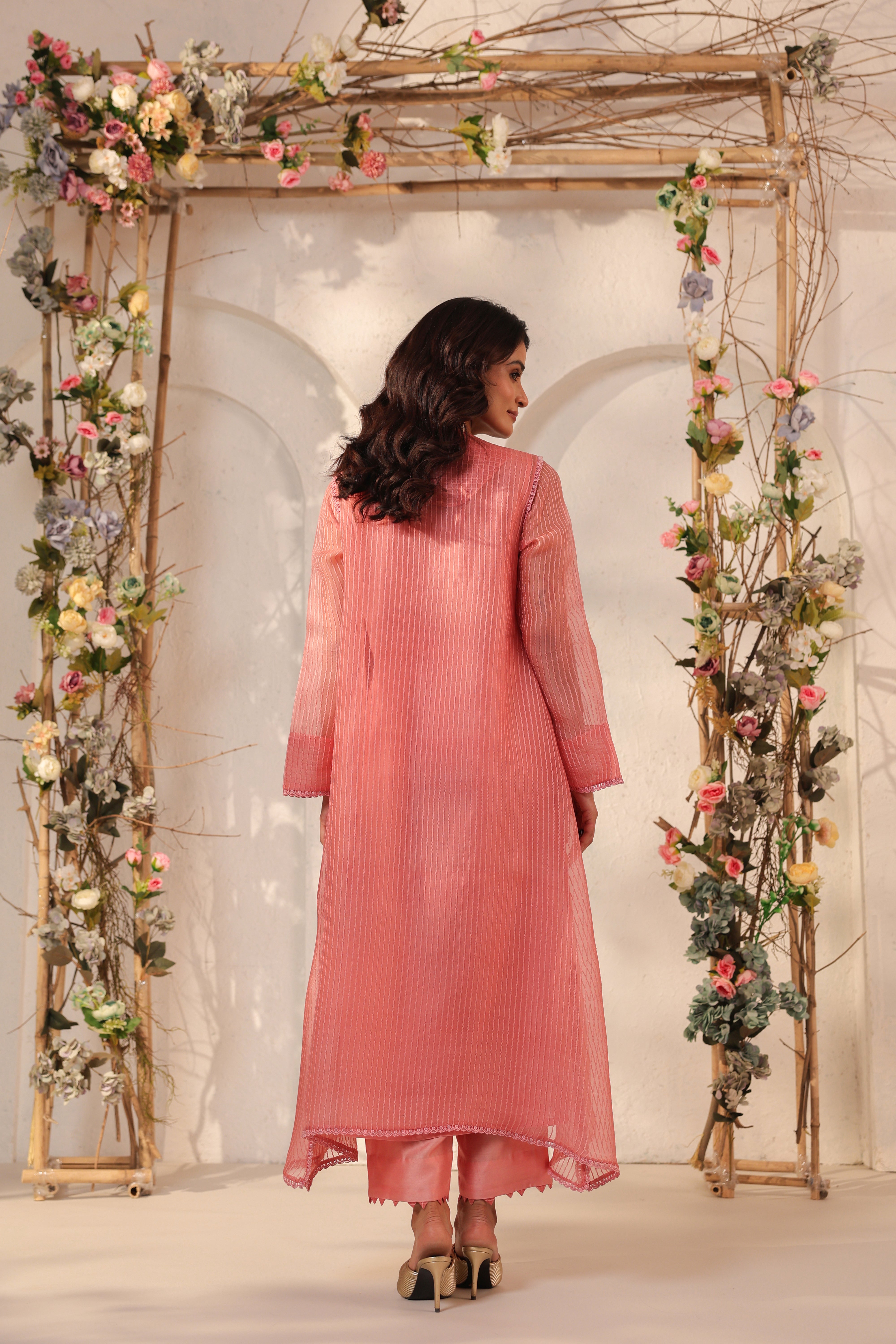 Vaayu Pink Applique Yoke Kurta Set